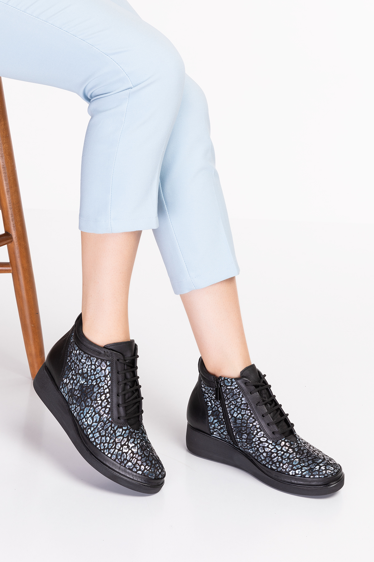 Gondol Kadın Hakiki Deri Petek Desenli Günlük Rahat Bot ndr.3805 - Görsel 4