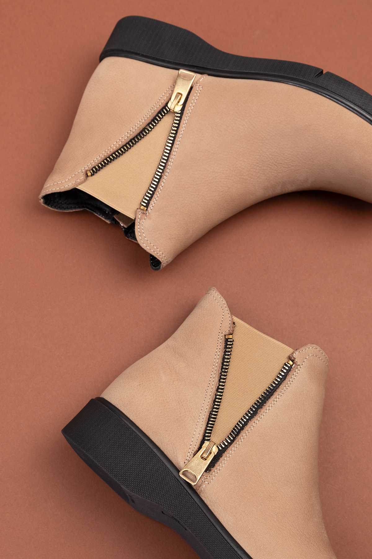 Gondol Hakiki Deri Nubuk Fermuarlı Günlük Bot esfa.3539 - Görsel 5