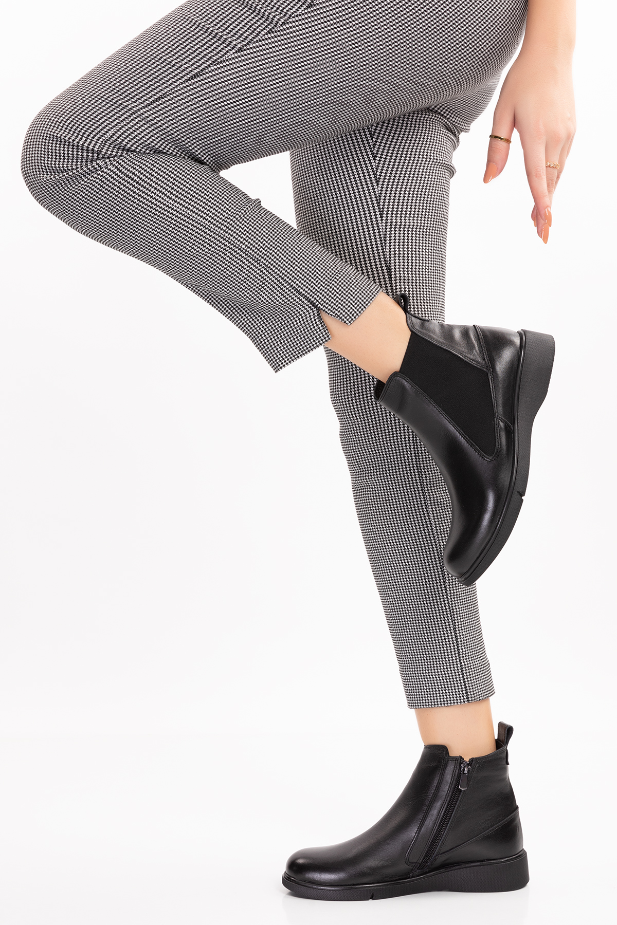 Gondol Hakiki Deri Yanları Lastikli Fermuarlı Günlük Bot esfa.6043 - Görsel 4