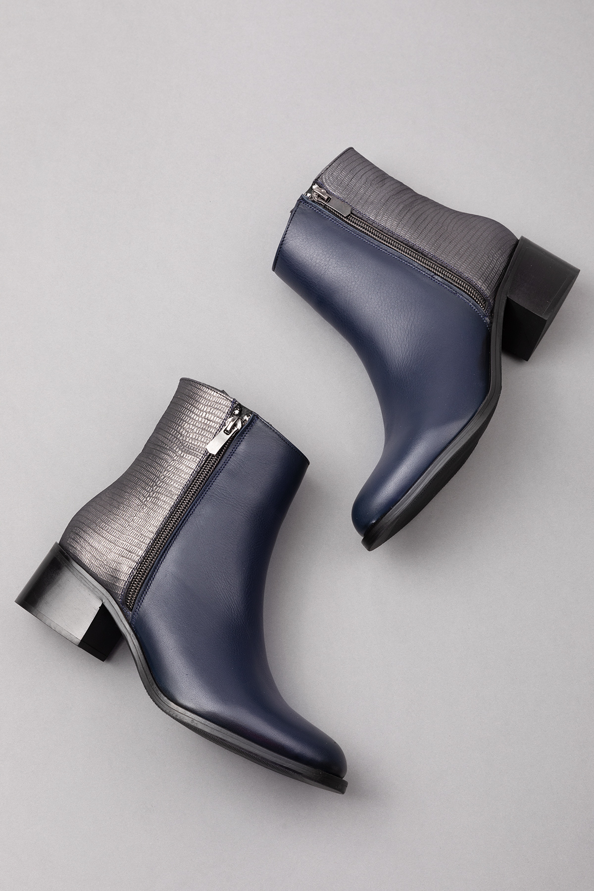 Gondol Kadın Hakiki Deri Kısa Topuklu Şık Bot ell.6880 - Görsel 4