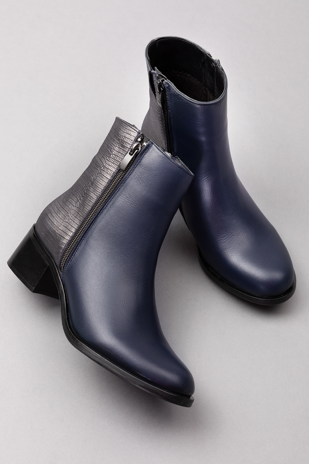 Gondol Kadın Hakiki Deri Kısa Topuklu Şık Bot ell.6880 - Görsel 5