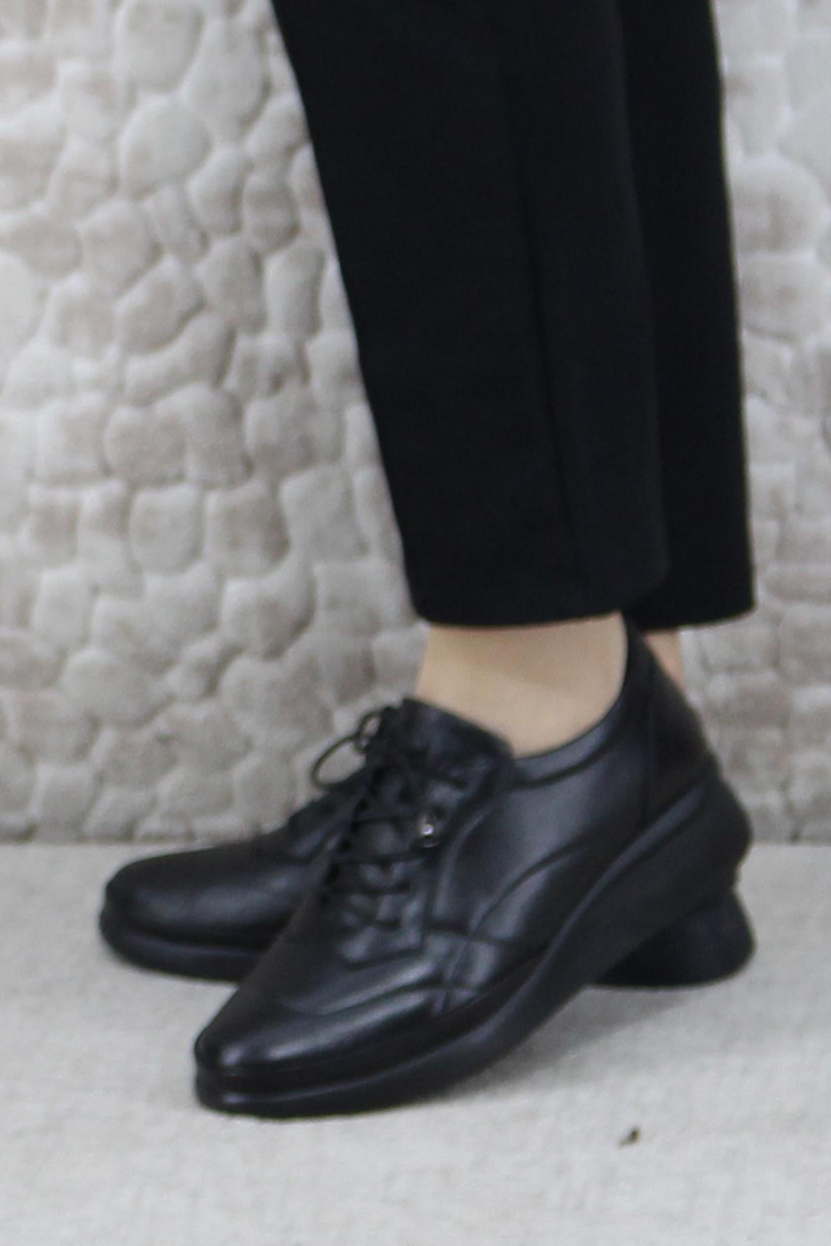 3224 Comfort Lastik Bağçıklı Yumuşak Hakiki Deri Kadın Ayakkabı - Görsel 4