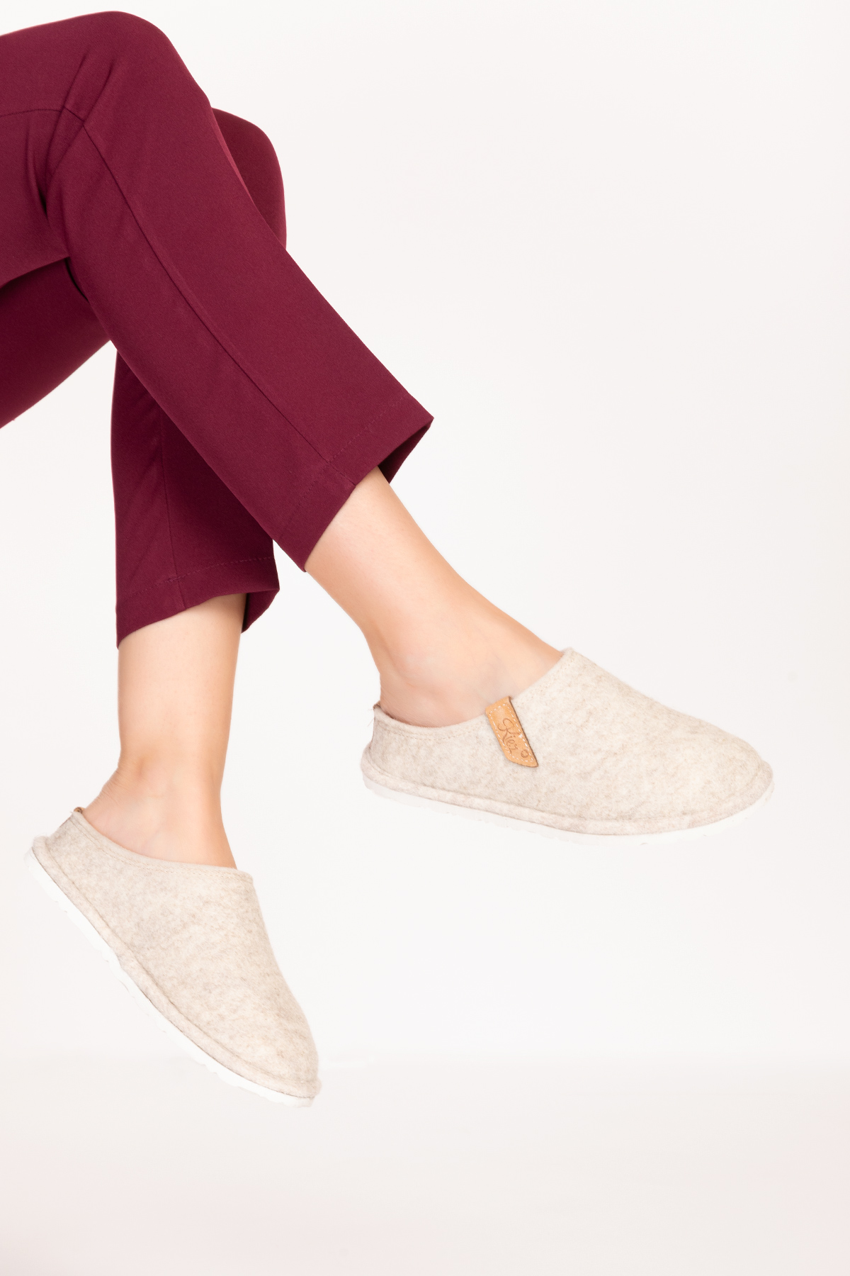 GONDOL İÇİ DIŞI KEÇE RAHAT VE HAFİF EV TERLİĞİ EV.320 - Görsel 2