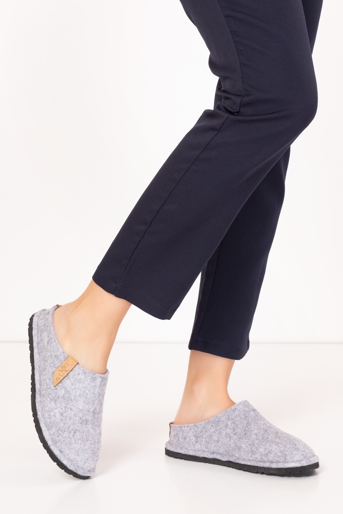 GONDOL İÇİ DIŞI KEÇE RAHAT VE HAFİF EV TERLİĞİ EV.320 - Görsel 3