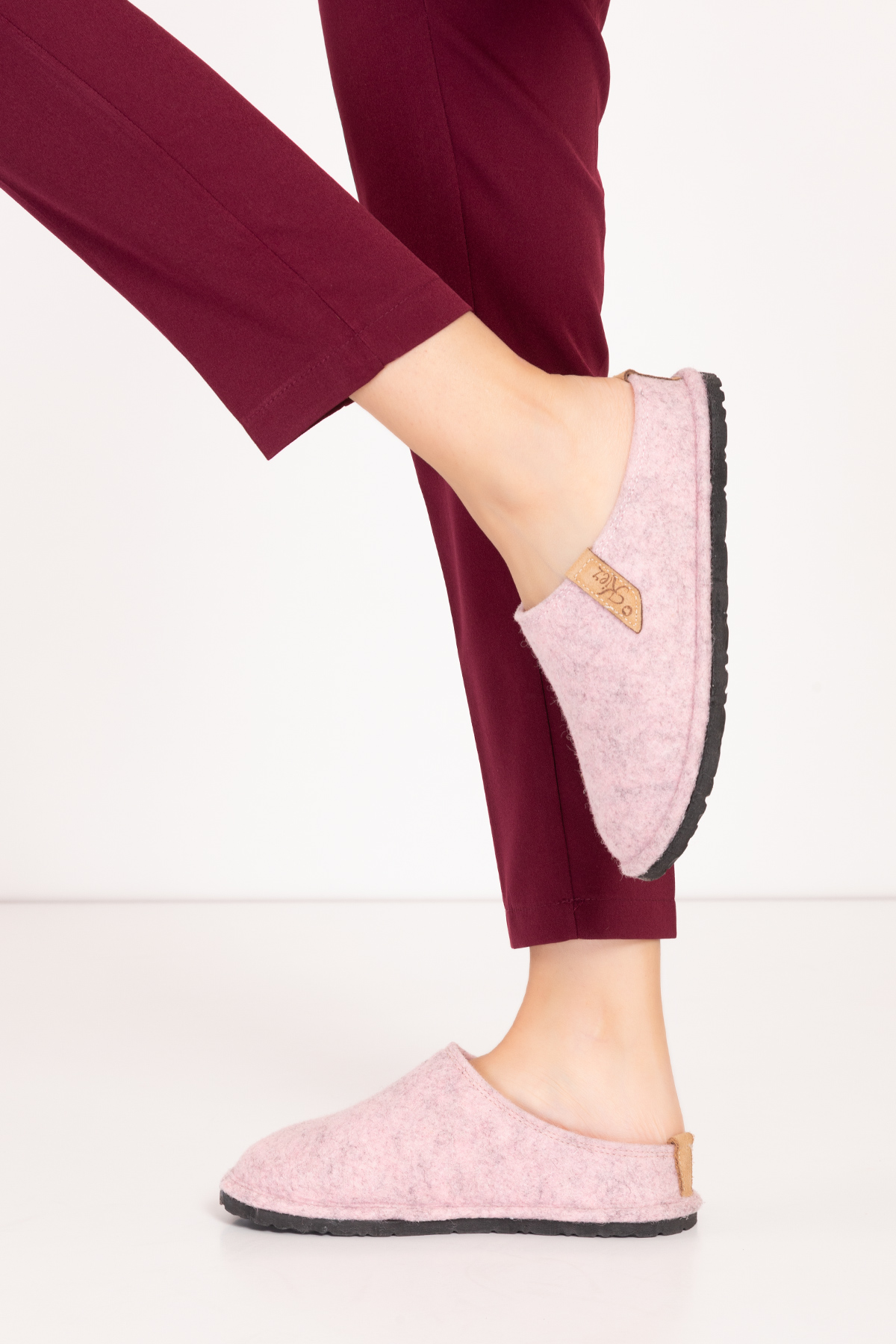 GONDOL İÇİ DIŞI KEÇE RAHAT VE HAFİF EV TERLİĞİ EV.320 - Görsel 4