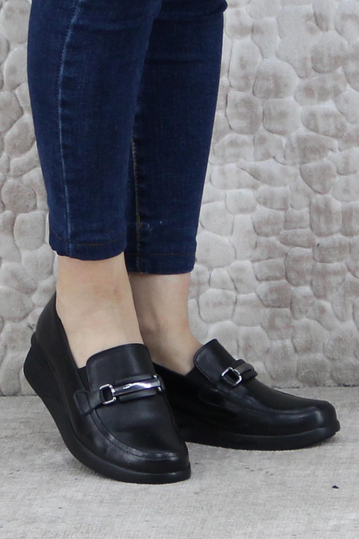 3225 Comfort Toka Detaylı Hakiki Deri Kadın Ayakkabı - Görsel 3