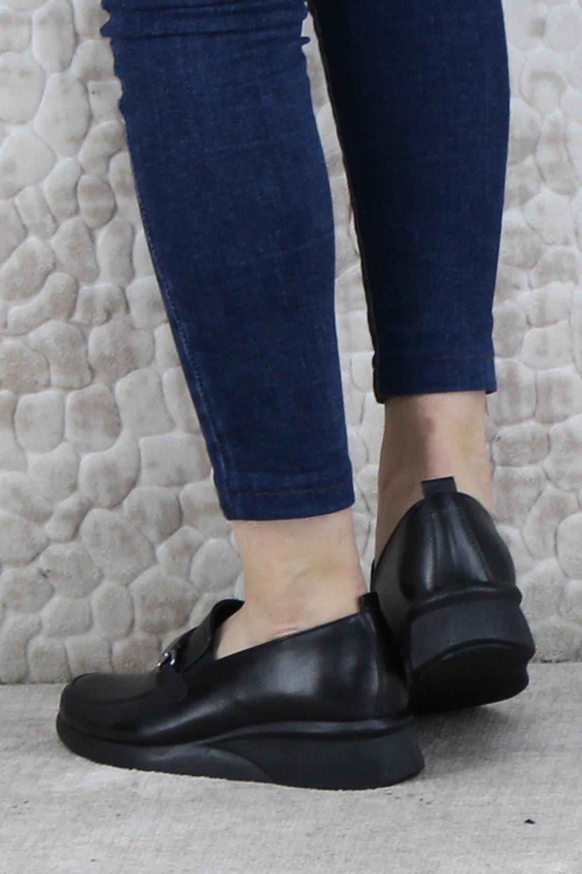 3225 Comfort Toka Detaylı Hakiki Deri Kadın Ayakkabı - Görsel 5