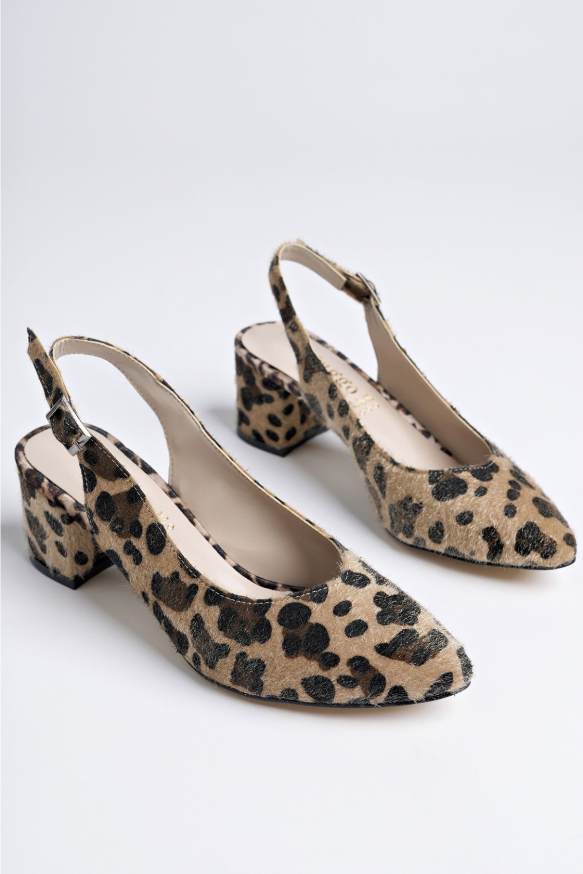 GZHW711 Garantili Kadın Arkası Açık Klasik Günlük Tarz Şık ve Rahat Topuklu Ayakkabı - Görsel 7