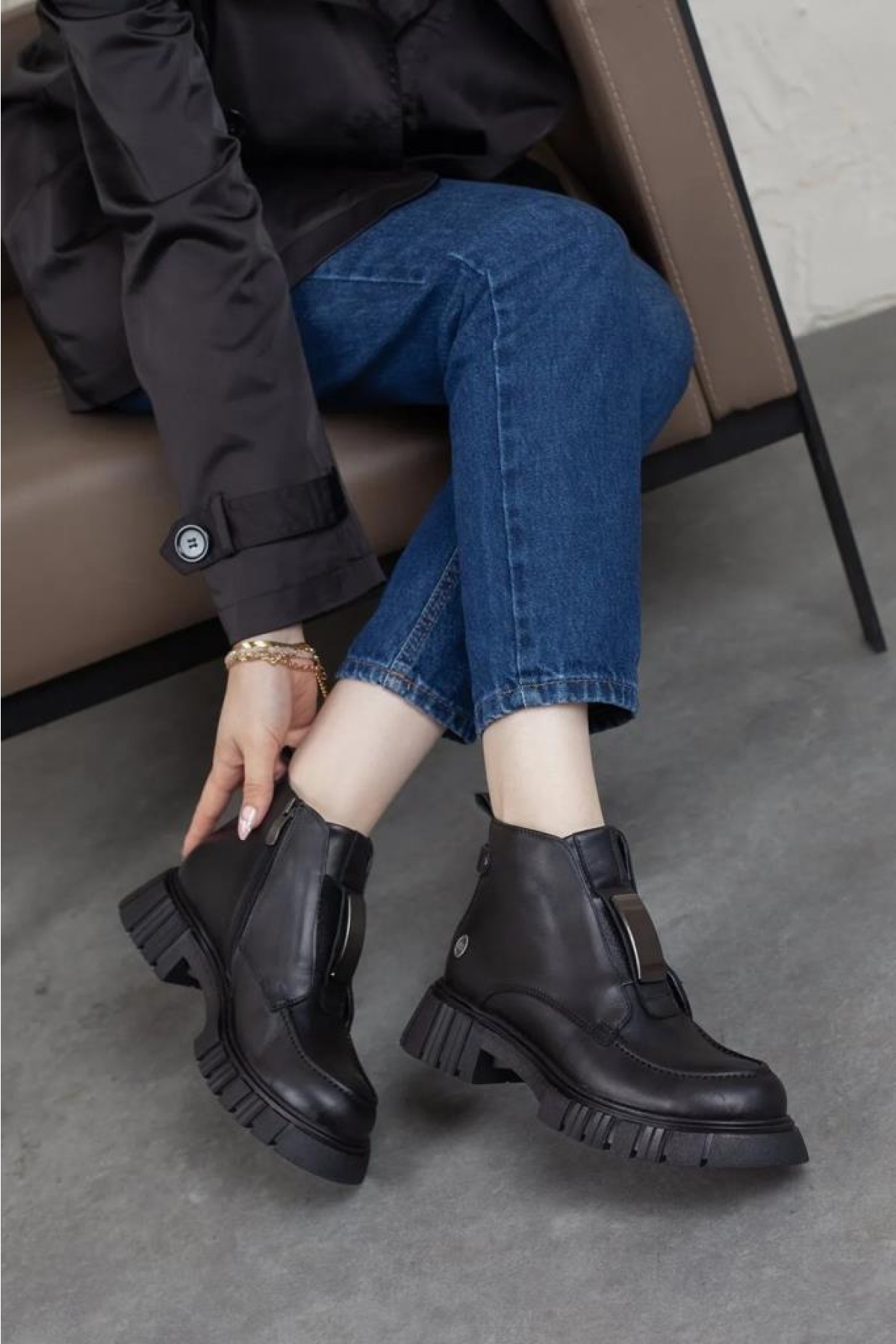 D24kb 1990 Siyah Hakiki Deri Kadın Bot - Görsel 2