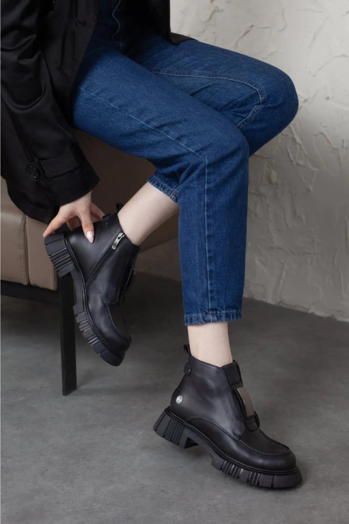 D24kb 1990 Siyah Hakiki Deri Kadın Bot - Görsel 4