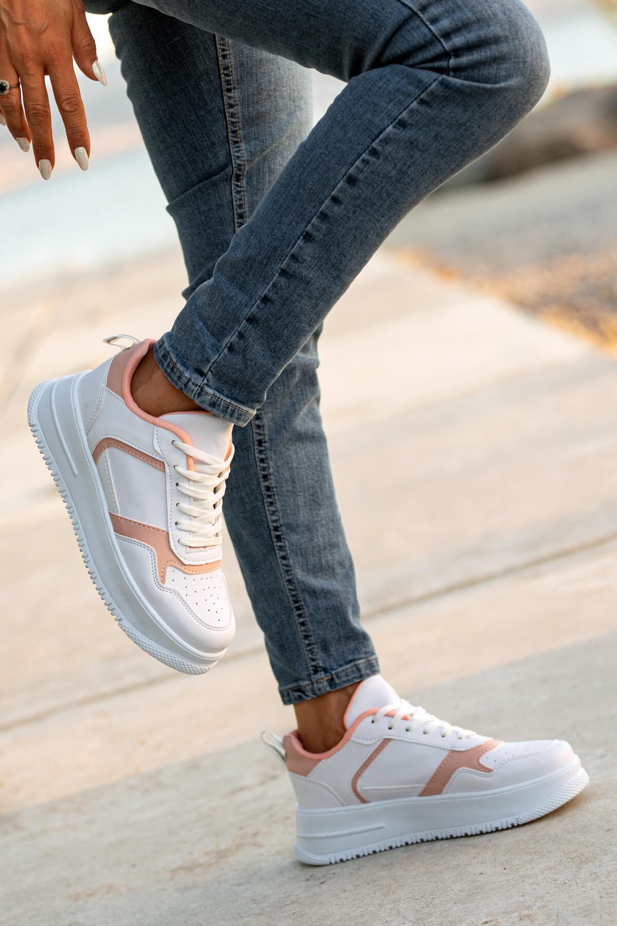 Bağcıklı Kadın Spor Ayakkabı BEYAZ PUDRA - Görsel 4