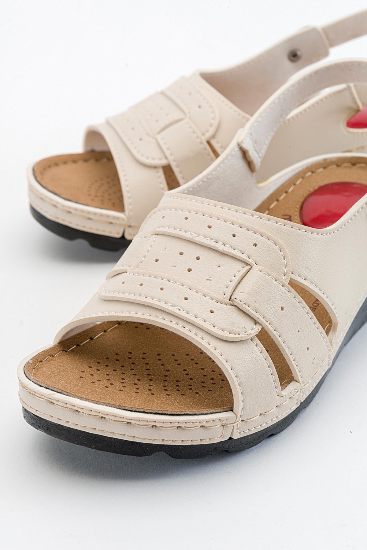 Geçmeli Kadın Düz Sandalet BEJ - Görsel 4