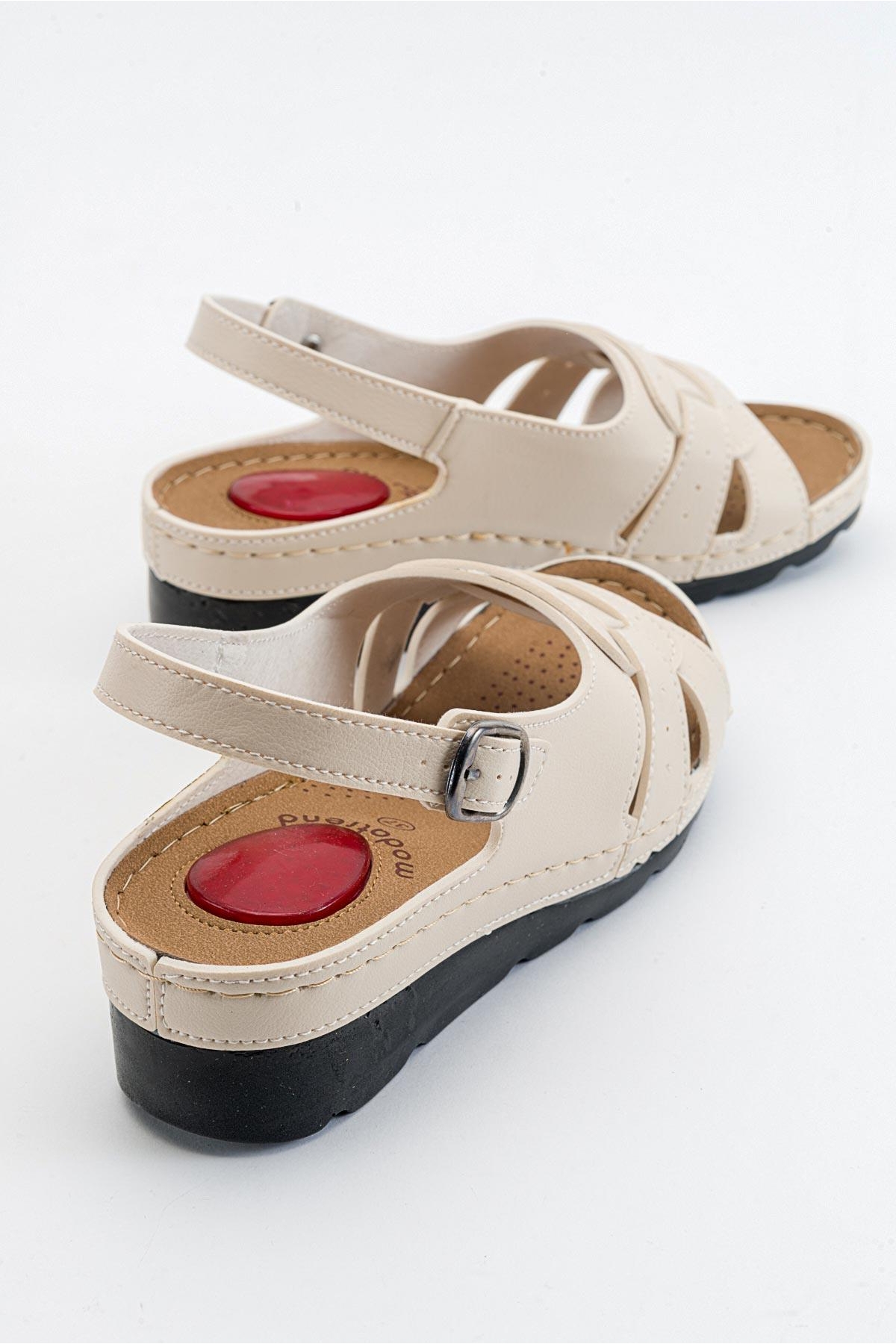 Geçmeli Kadın Düz Sandalet BEJ - Görsel 5