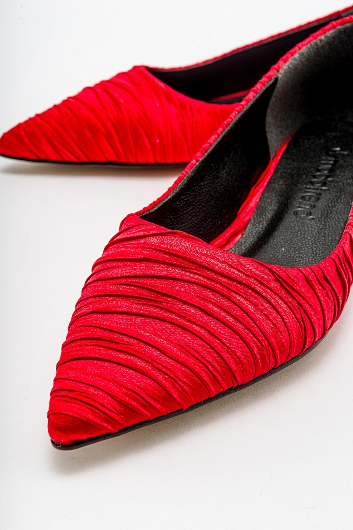 Kadın Sade Babet KIRMIZI SATEN - Görsel 4