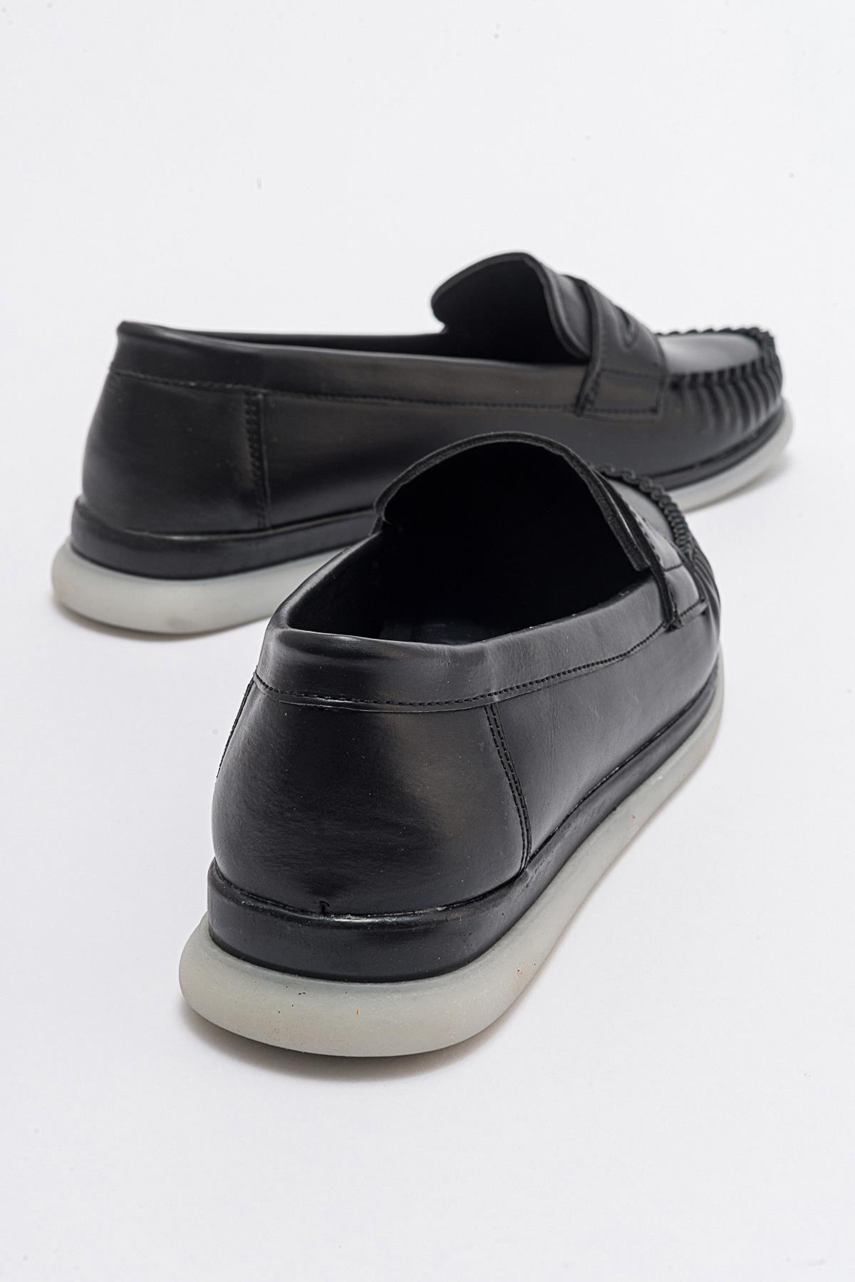 Kaydırmaz Sade Kadın Ayakkabı SİYAH CİLT - Görsel 5