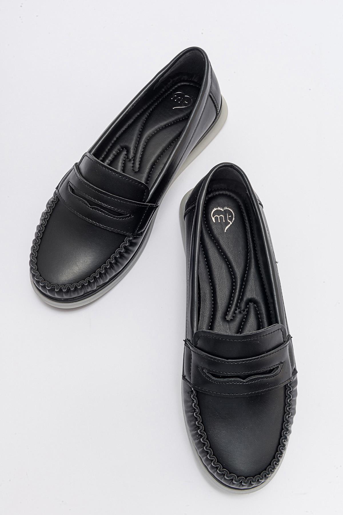 Kaydırmaz Sade Kadın Ayakkabı SİYAH CİLT - Görsel 6