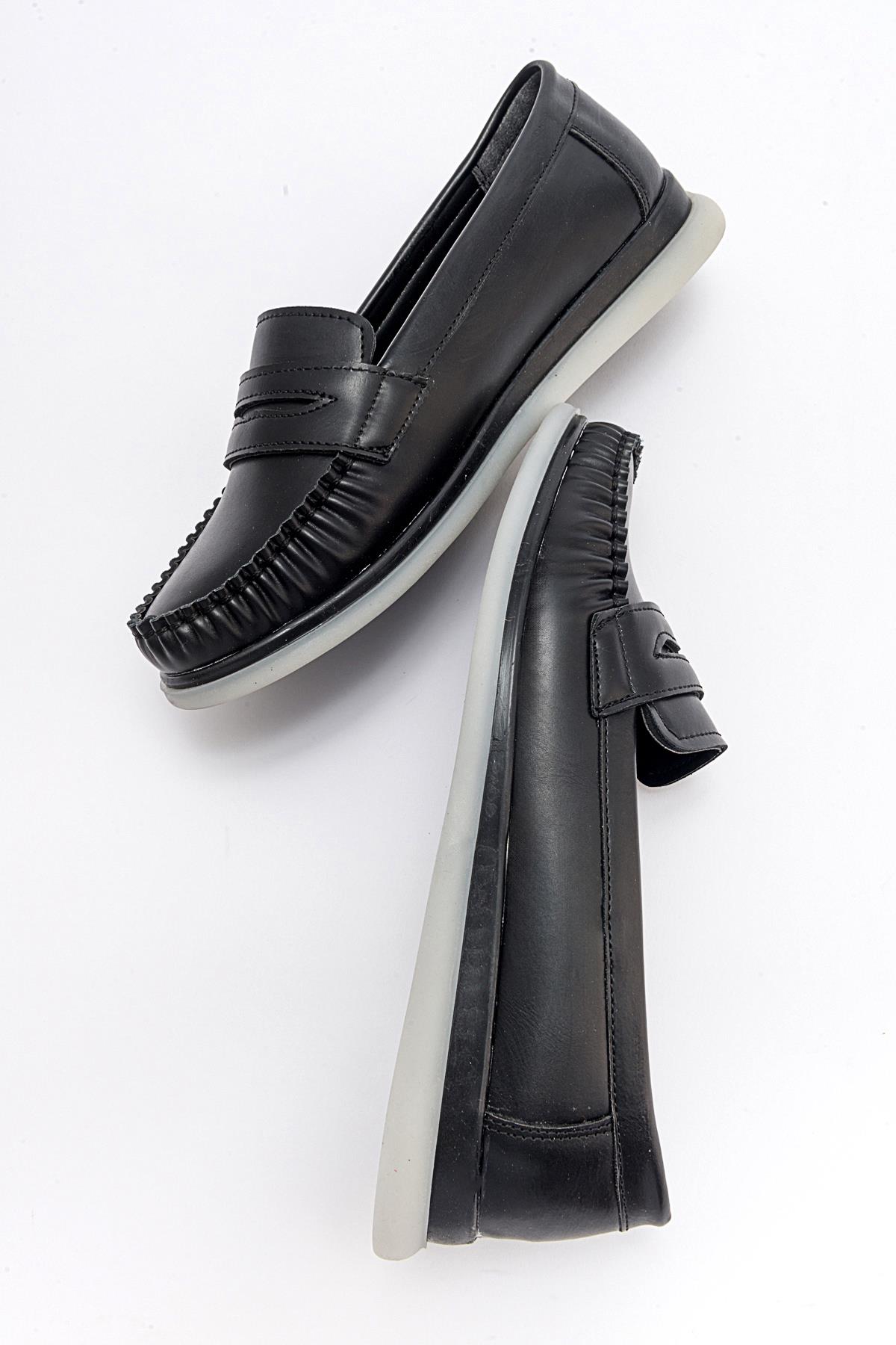 Kaydırmaz Sade Kadın Ayakkabı SİYAH CİLT - Görsel 7