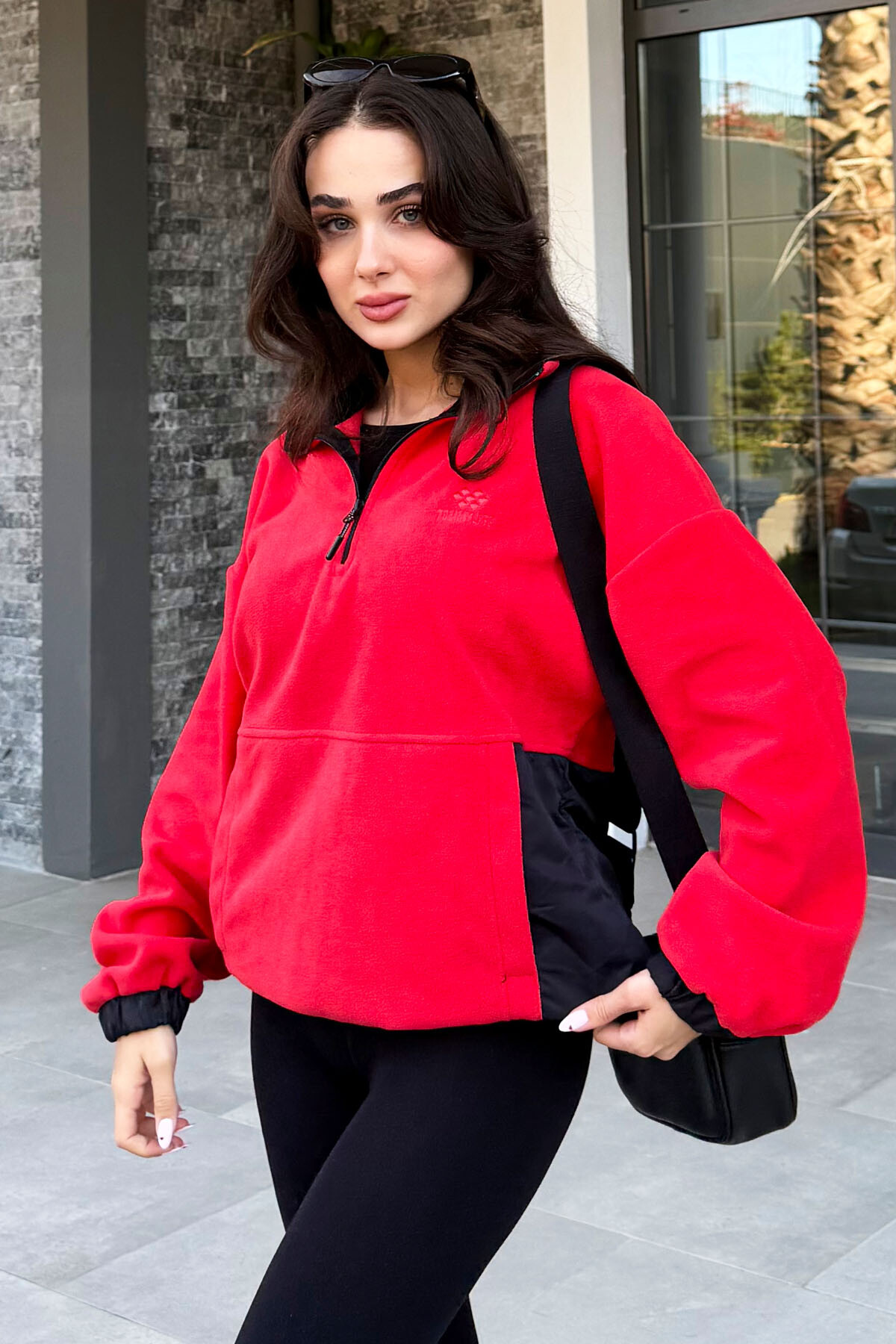 Fiesta Yarım Fermuar Etek Ucu Büzgülü Dik Yaka  Oversize Kadın Polar Sweatshirt - 97236