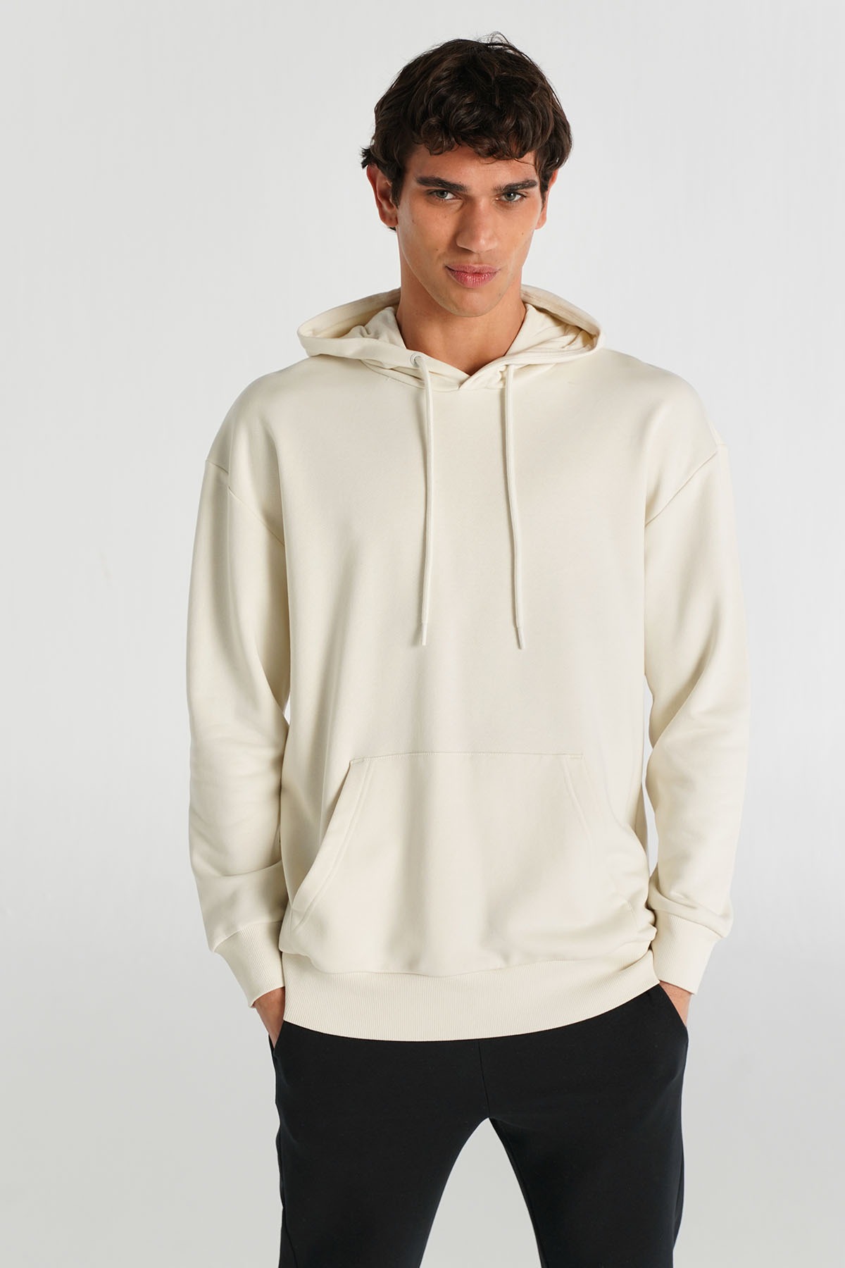 TIMO HOODIE