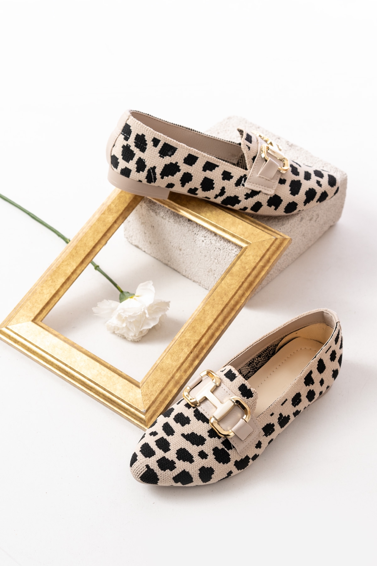 Bonna Bej Siyah Toka Detaylı ( 1 cm Topuklu ) Sivri Burun Babet - Görsel 6