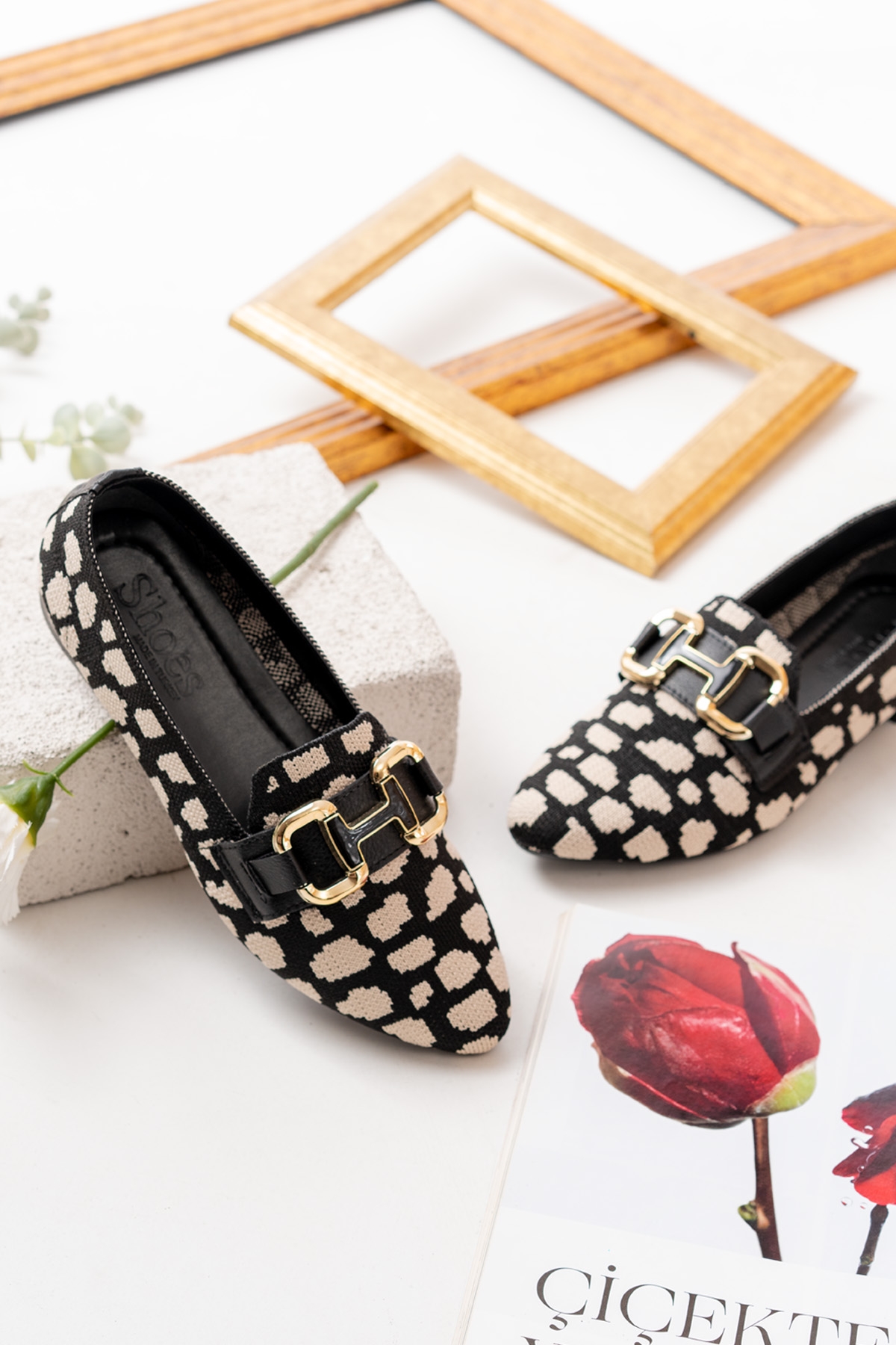 Bonna Siyah Bej Toka Detaylı ( 1 cm Topuklu ) Sivri Burun Babet - Görsel 5