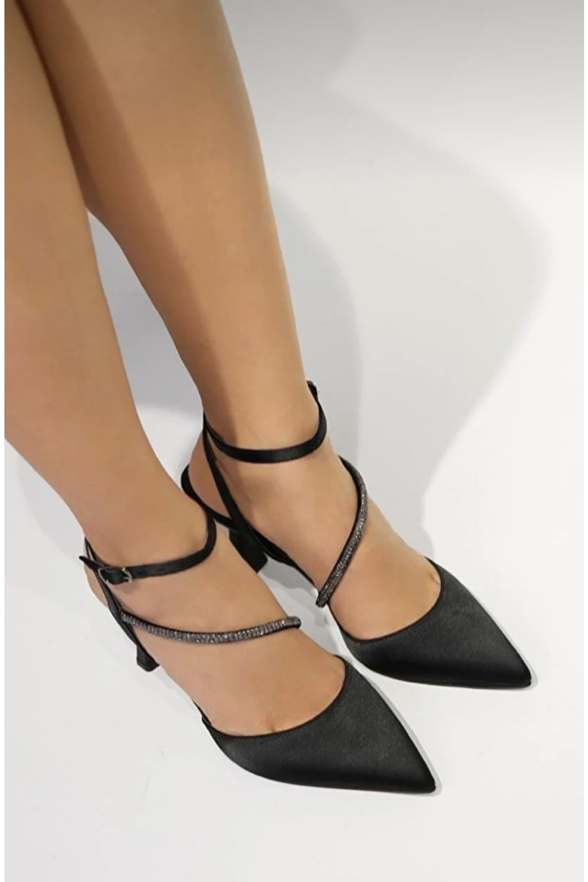 Arkası Açık Şerit Taşlı Stiletto Kadın Topuklu Ayakkabı - Görsel 6