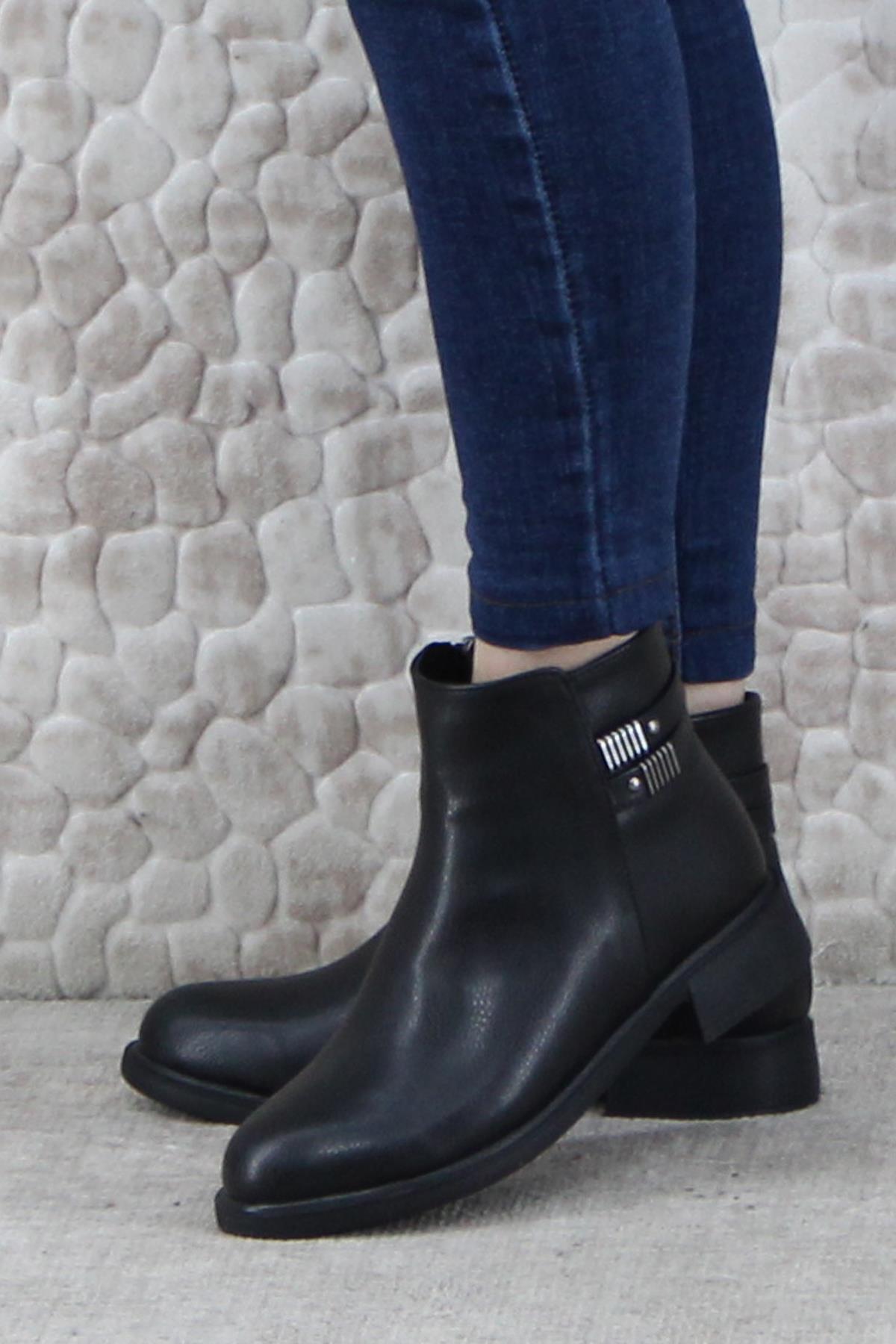 3529 Rahat Alçak Topuk Toka Detaylı Sıcak Astar Kadın Bot - Görsel 4