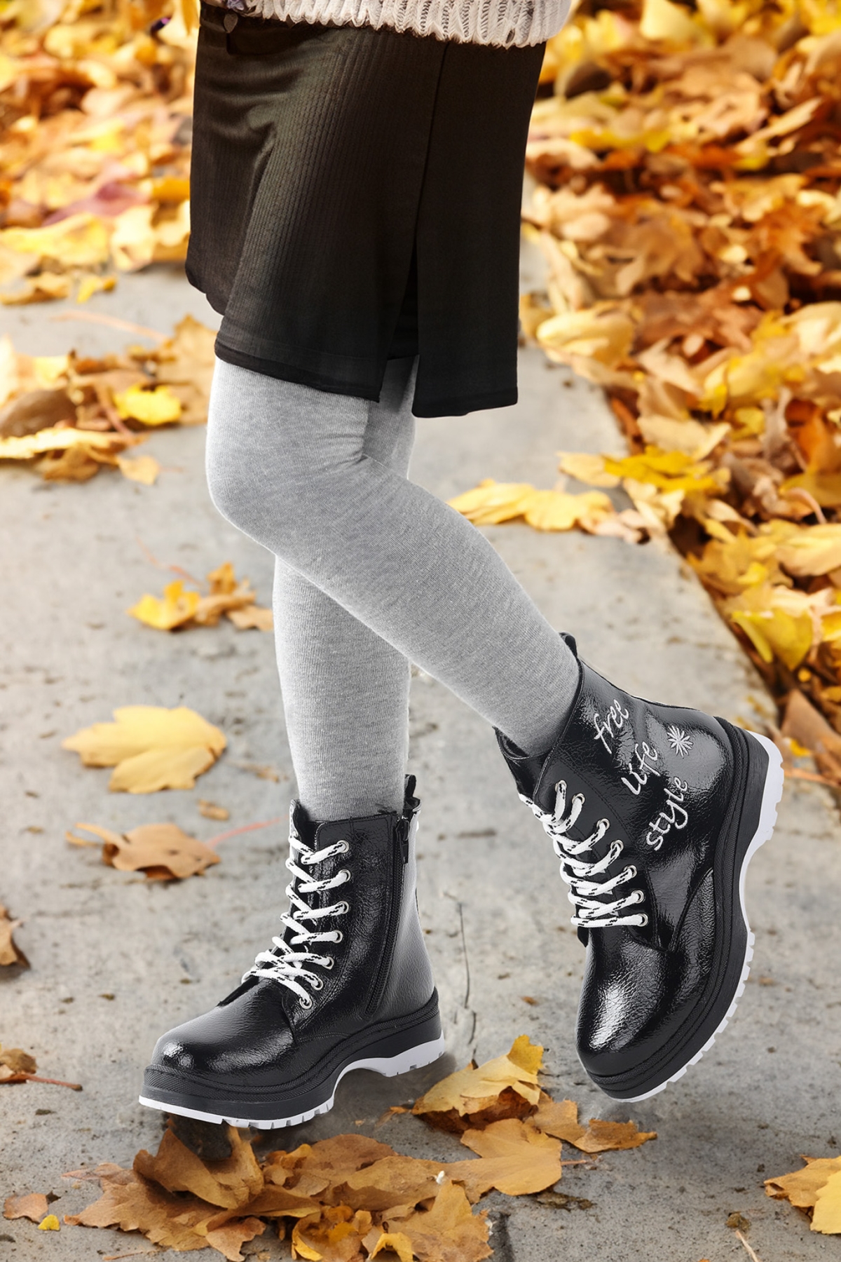 Kiko Kids Free çatlak Termo Taban Kız Çocuk Bot Siyah - Beyaz - Görsel 3