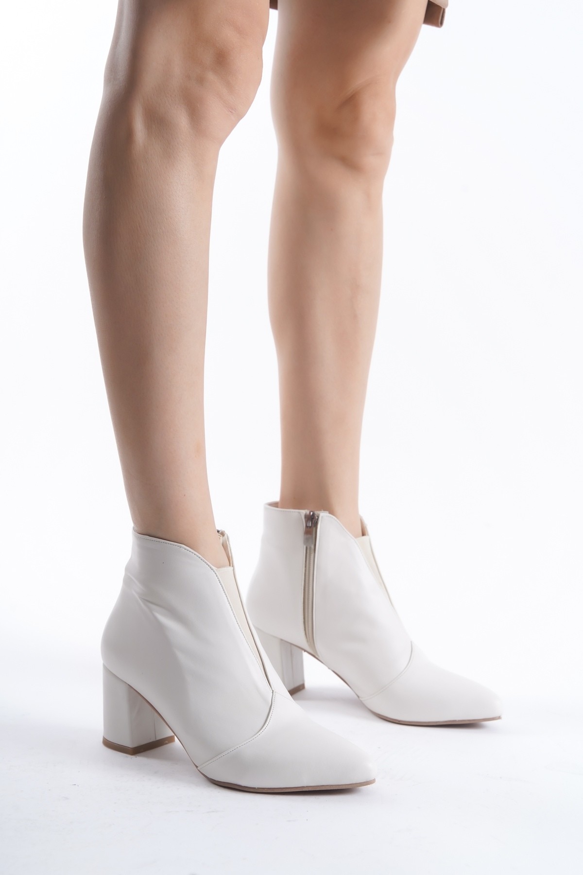 Lavi Bej Mat Hakiki Deri Kalın Topuklu Kadın Bot - Görsel 5