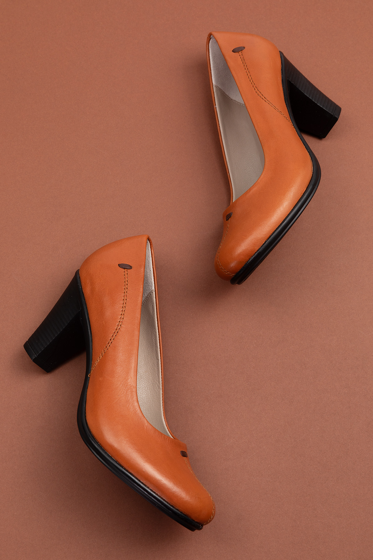 Gondol Kadın Hakiki Deri Klasik Topuklu Ayakkabı vdt.660 - Görsel 3