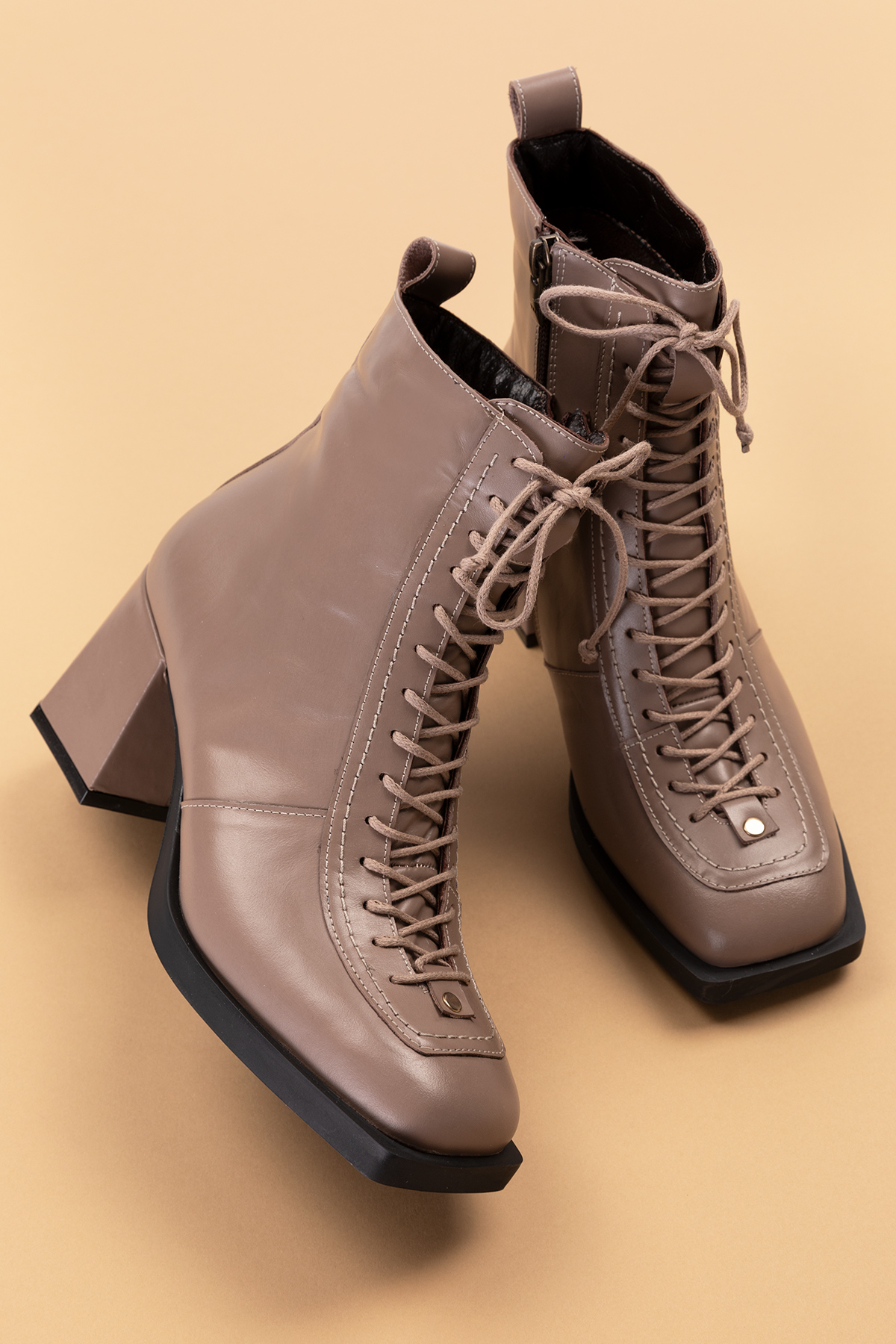 Gondol Kadın Hakiki Deri Bağcık Detaylı Fermuarlı Bot Ast.79 - Görsel 4