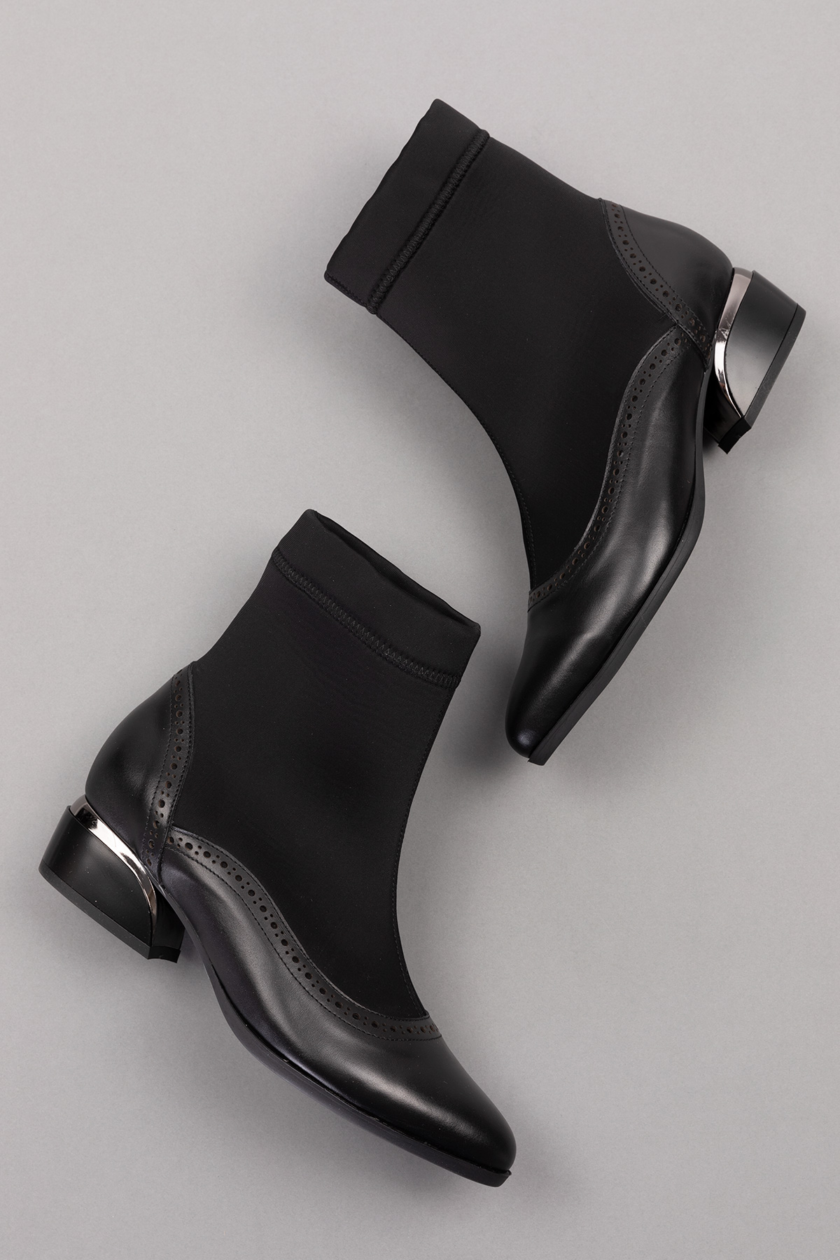 Gondol Kadın Hakiki Deri Kısa Topuklu Üst Streçli Bot Ast.229 - Görsel 8