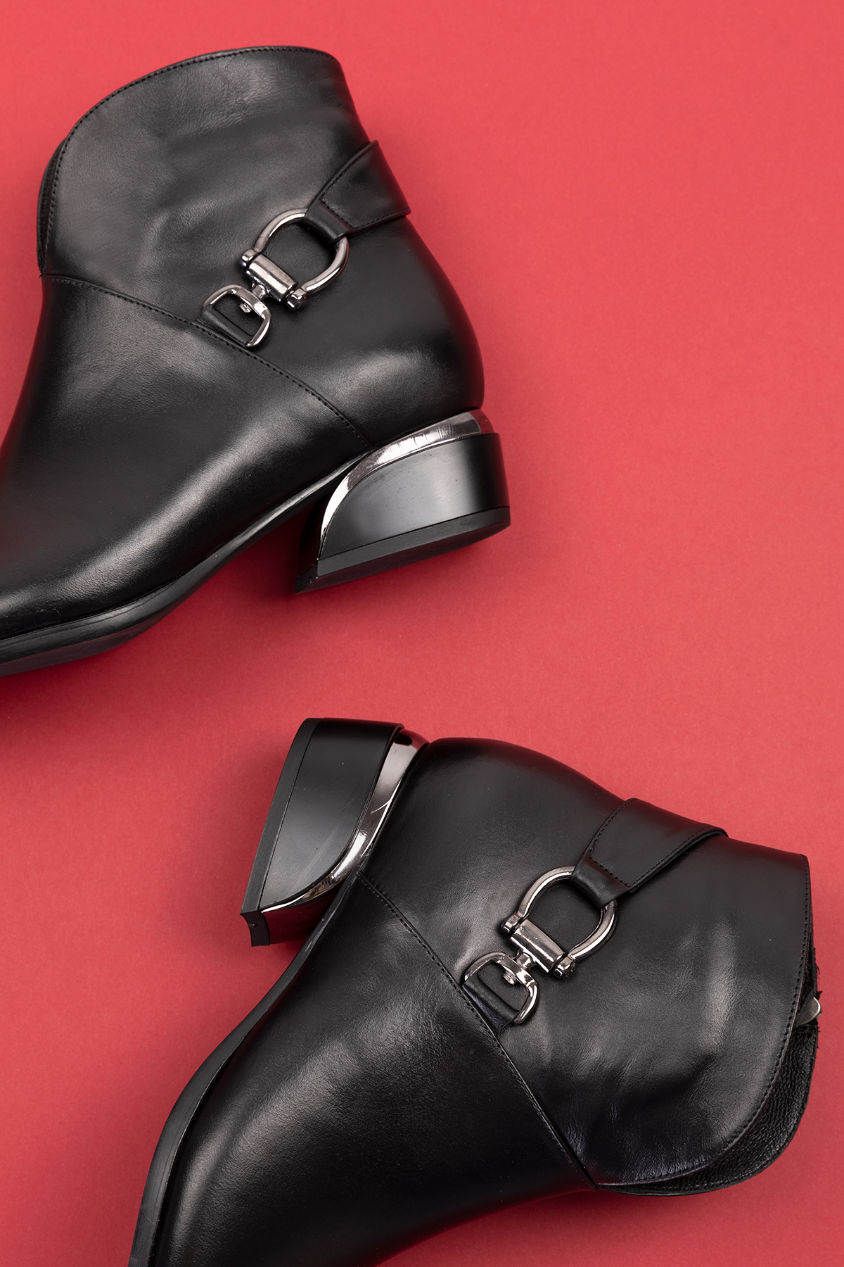 Gondol Kadın Hakiki Deri Toka Detay Orta Boy Topuk Bot Ast.228 - Görsel 3