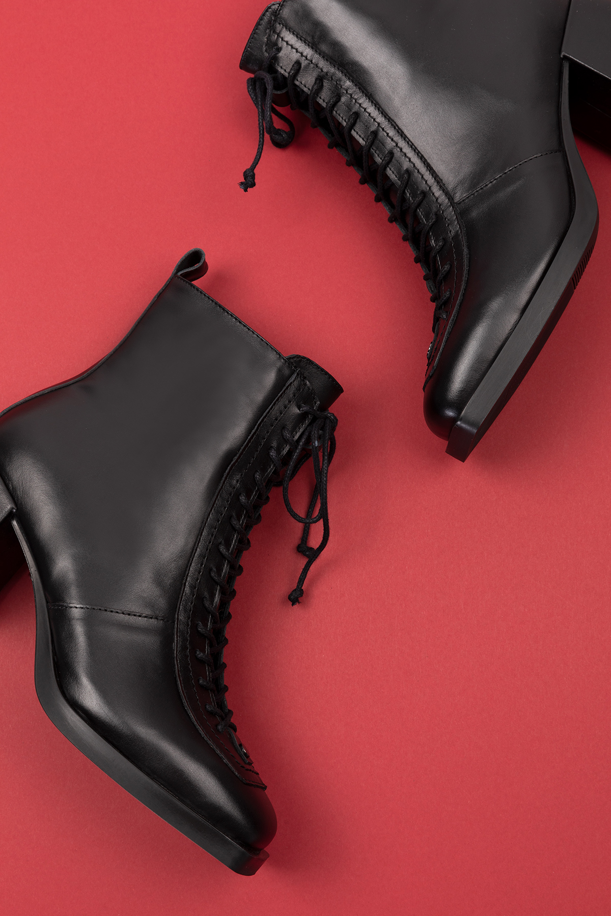 Gondol Kadın Hakiki Deri Bağcık Detaylı Fermuarlı Bot Ast.79 - Görsel 4