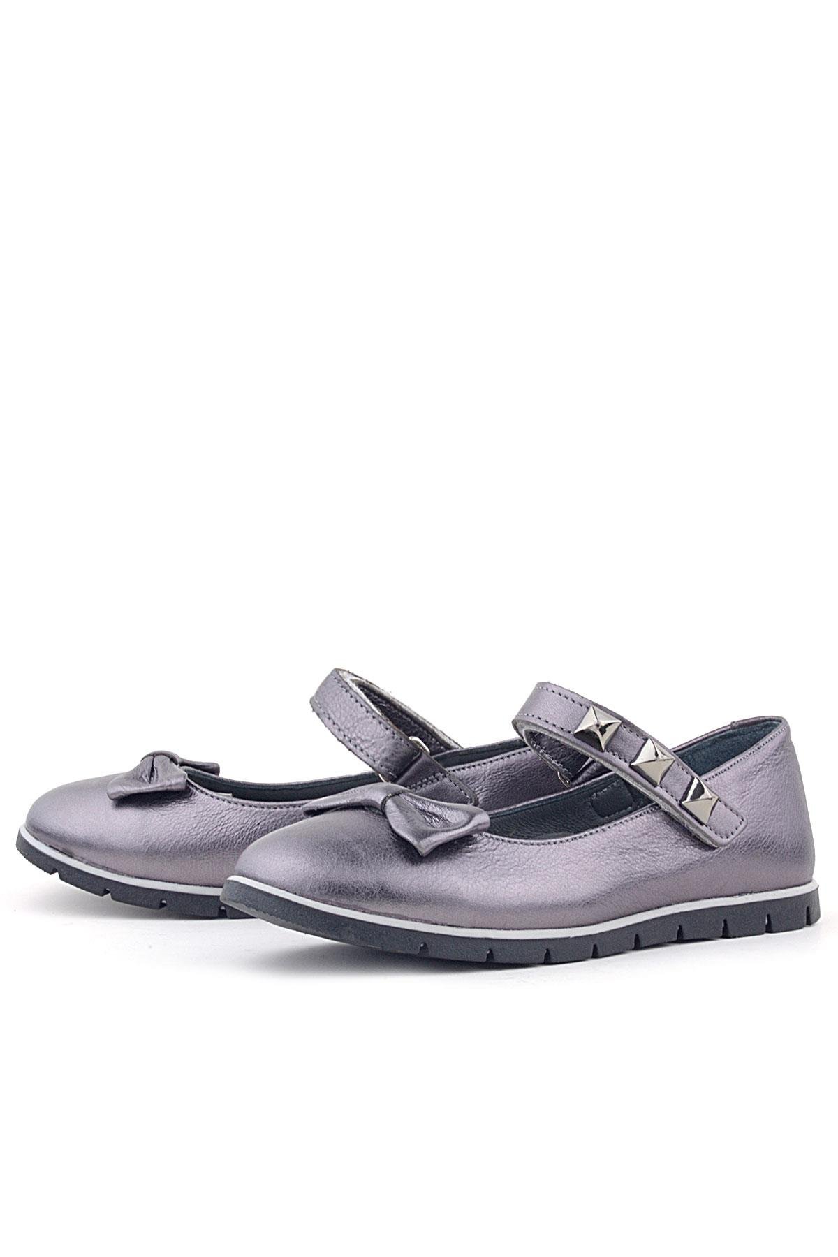 Hakiki Deri Platin Cırtlı Metal Detaylı Kız Çocuk Babet Ayakkabı - Görsel 6