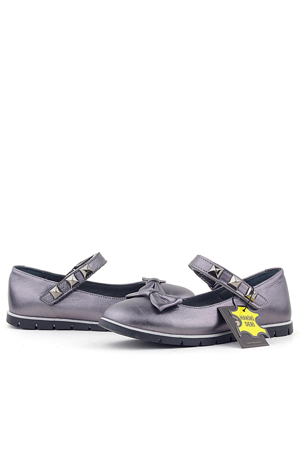 Hakiki Deri Platin Cırtlı Metal Detaylı Kız Çocuk Babet Ayakkabı - Görsel 8
