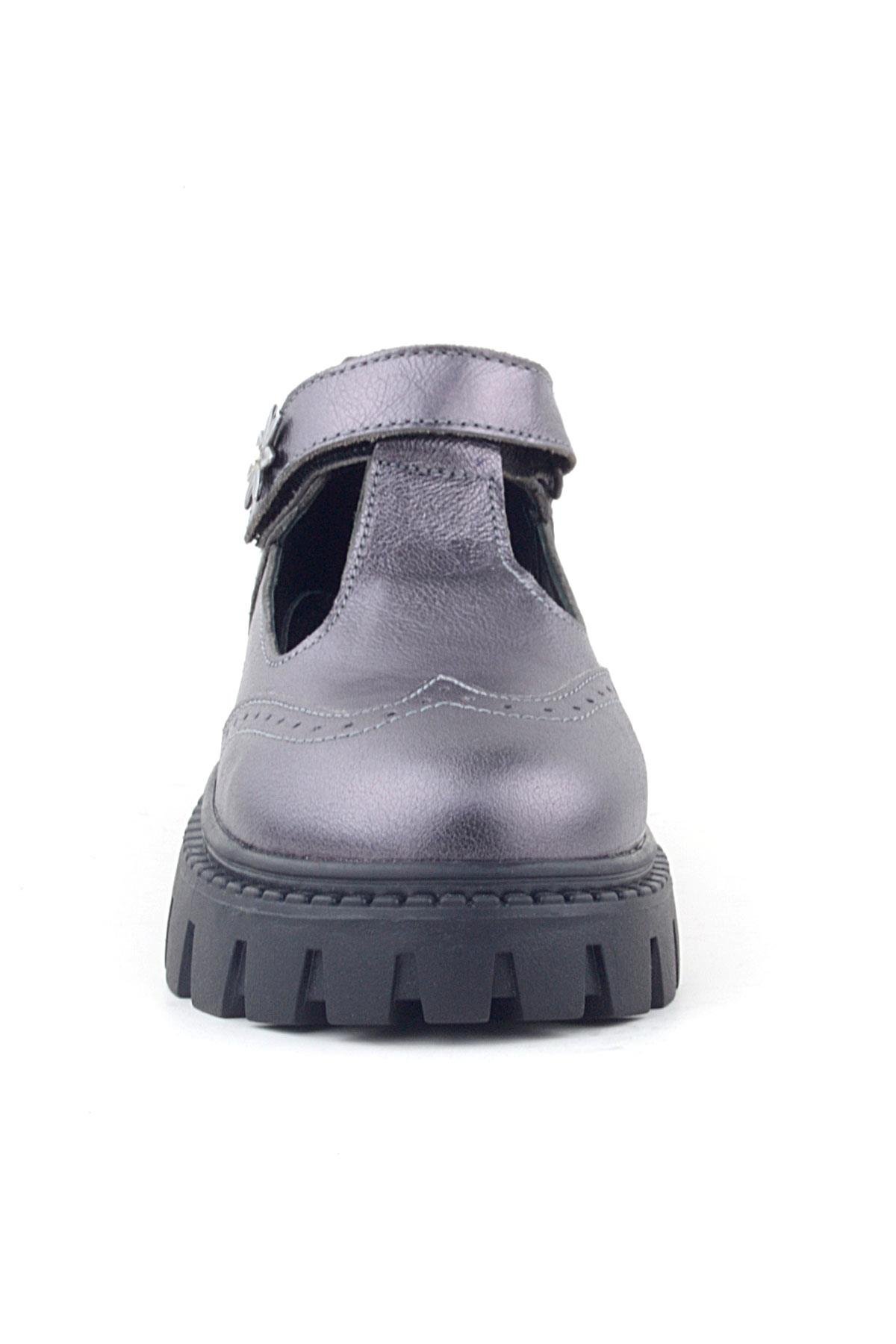 Hakiki Deri Platin Çiçek Detaylı Cırtlı Kız Çocuk Okul Ayakkabı - Görsel 4