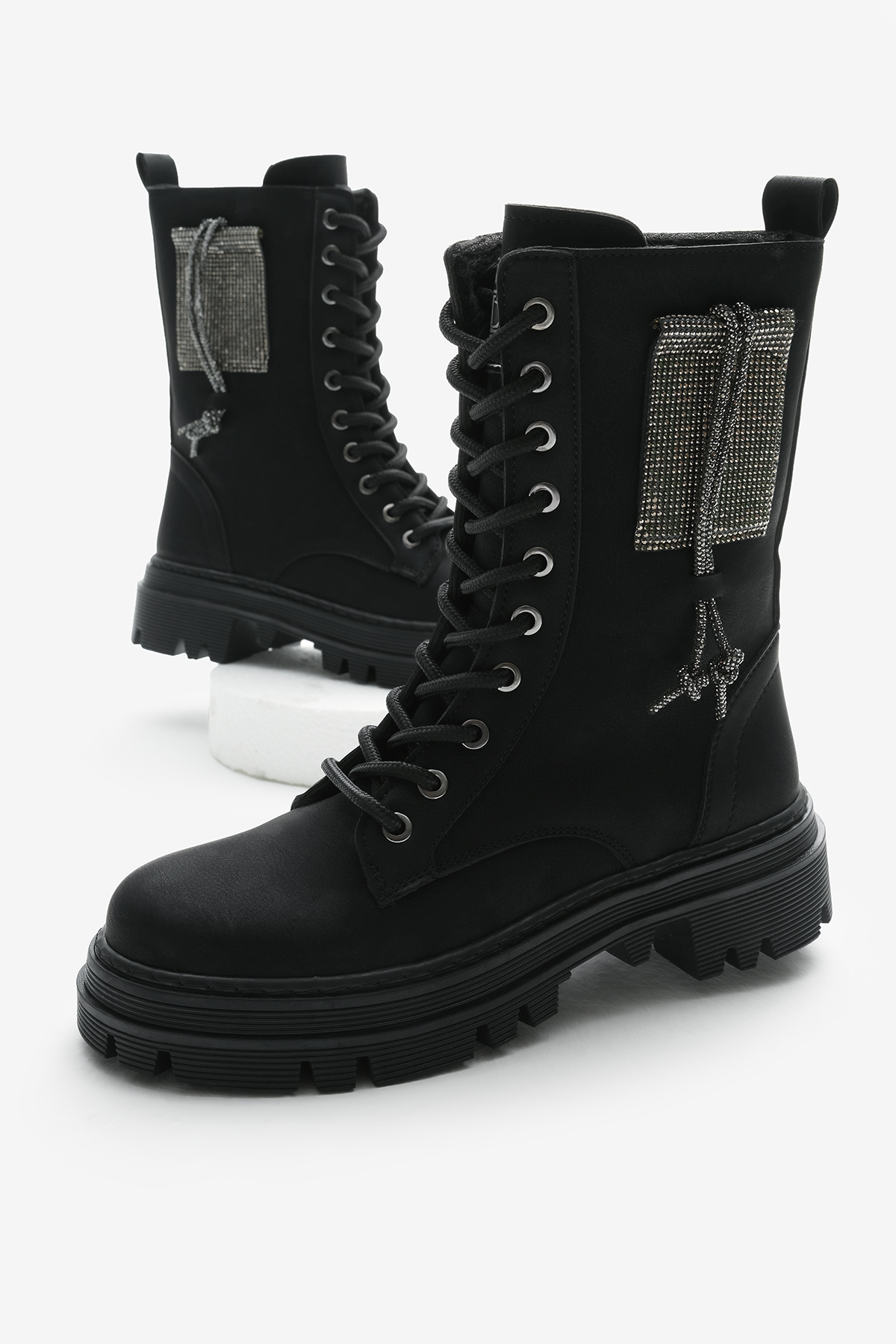 Kadın Siyah Mat Termo Taban Yanı Taşlı Bağcıklı ve Fermuarlı Bot - Görsel 2