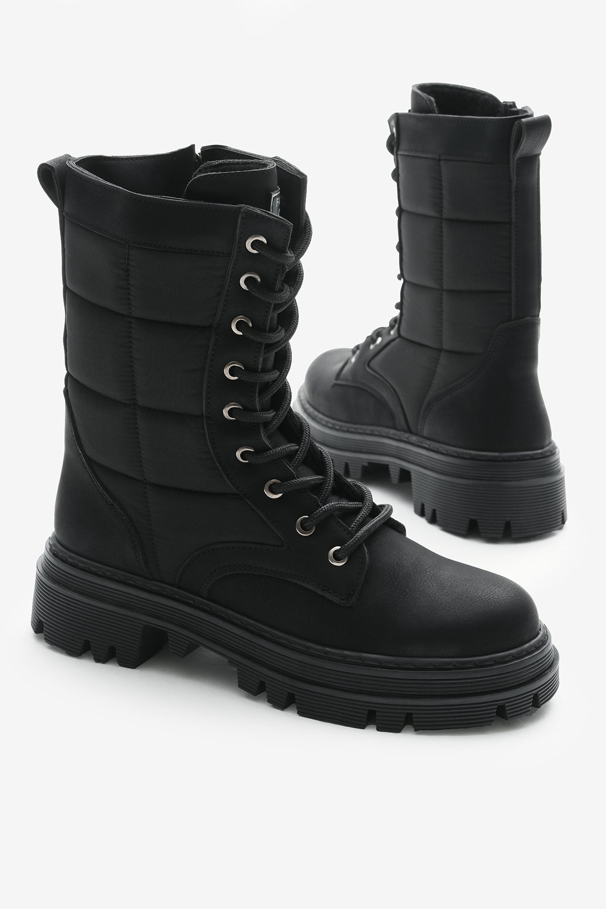 Kadın Siyah Mat Termo Taban Nakışlı Karo Desenli Bağcıklı ve Fermuarlı Bot - Görsel 4