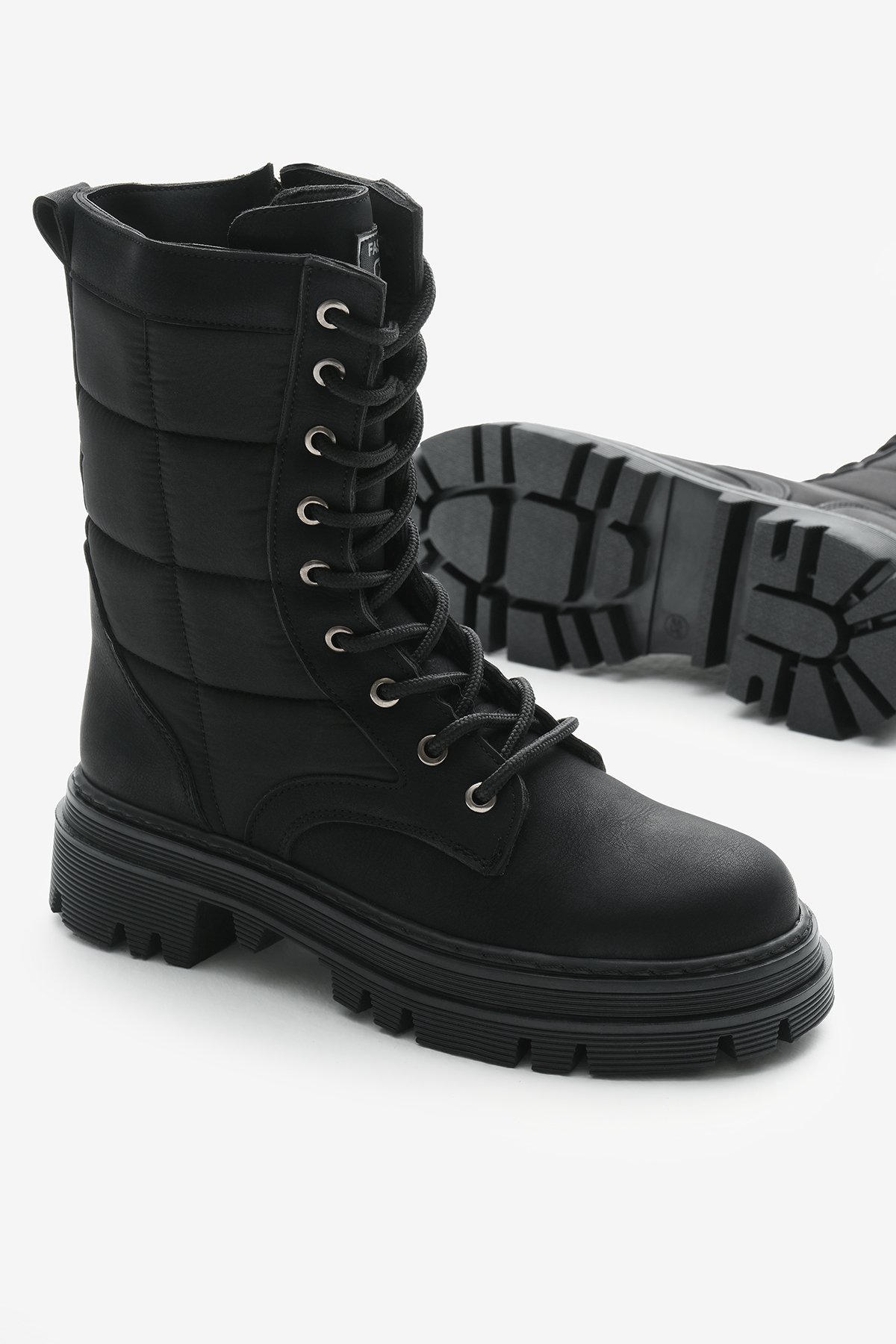 Kadın Siyah Mat Termo Taban Nakışlı Karo Desenli Bağcıklı ve Fermuarlı Bot - Görsel 5