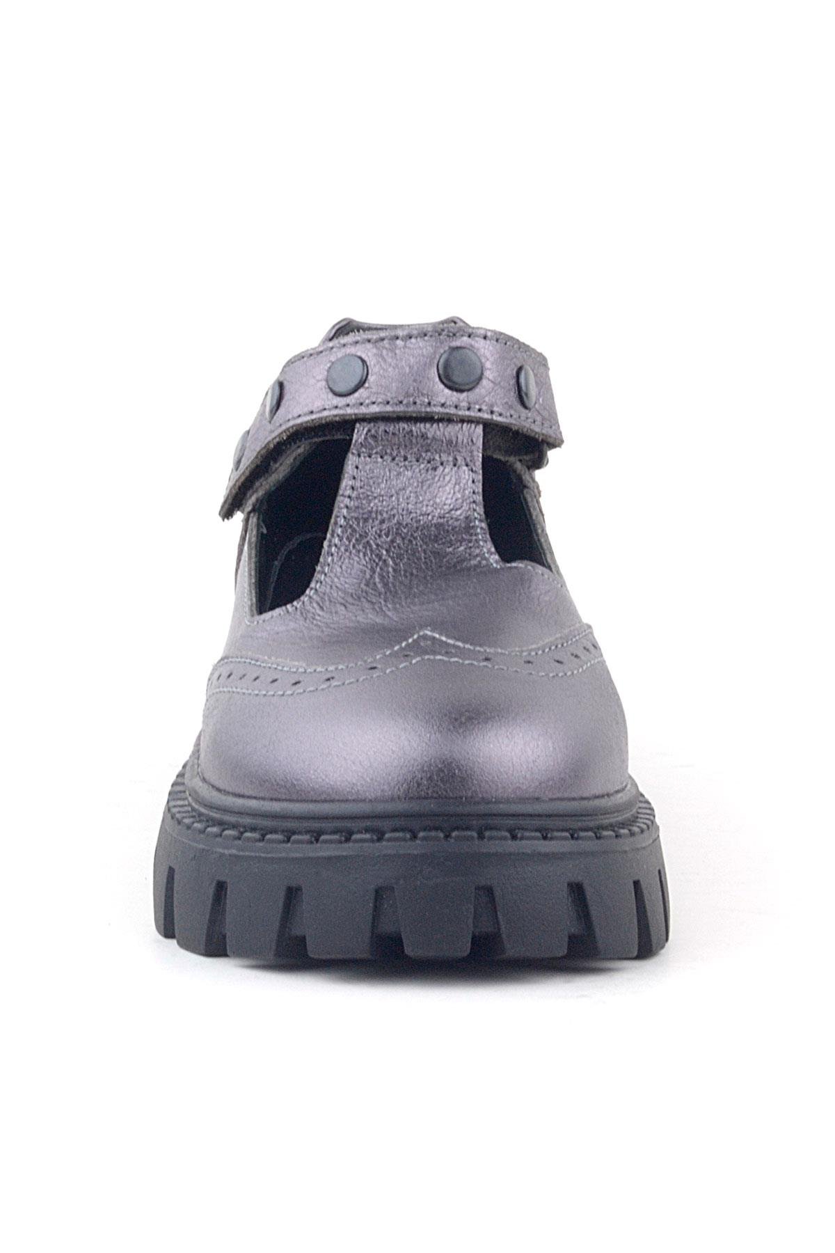Hakiki Deri Platin Metal Detaylı Cırtlı Kız Çocuk Okul Ayakkabı - Görsel 4