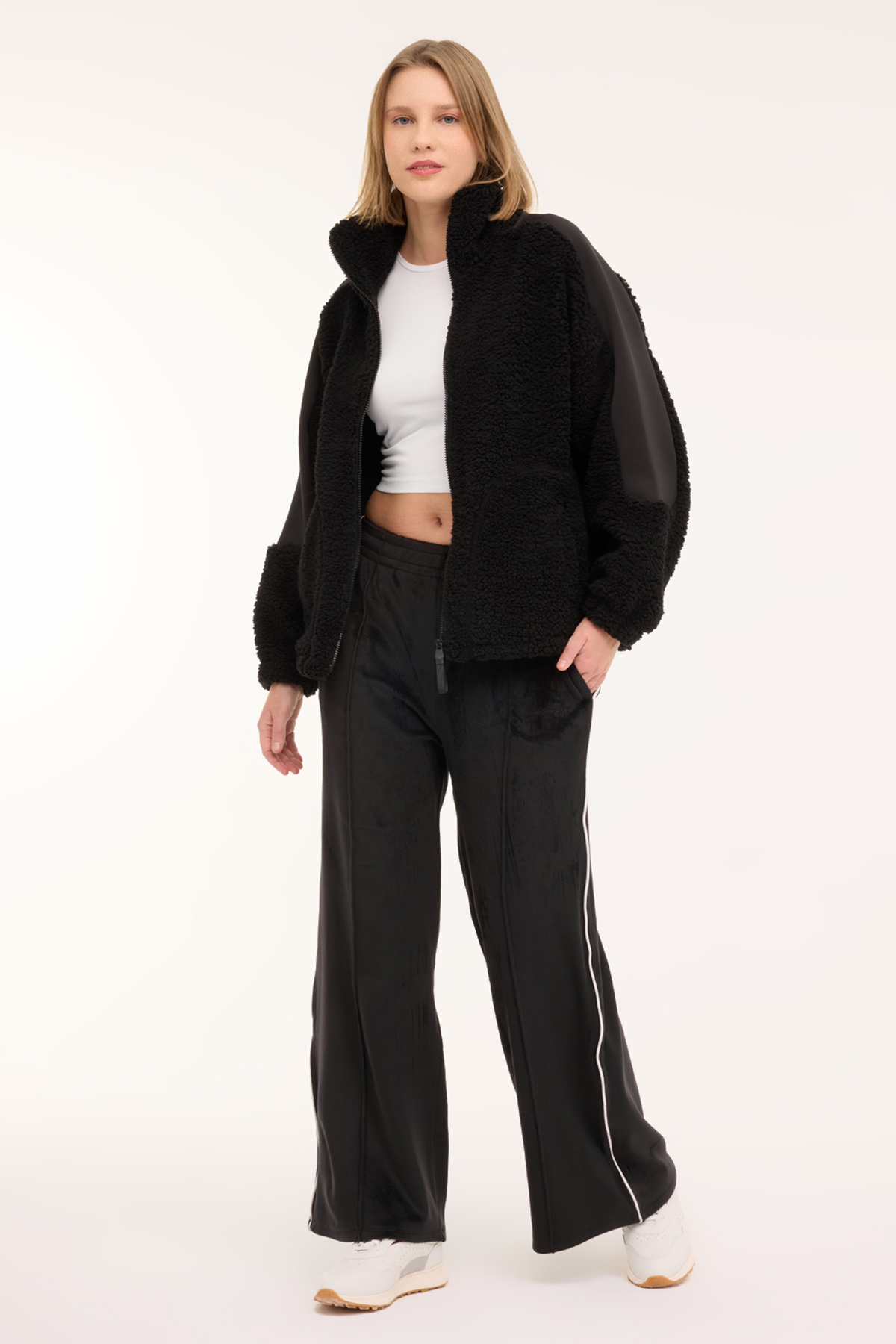 https://floimages.mncdn.com/media/catalog/product/25-01/27/101889417_m3.JPG