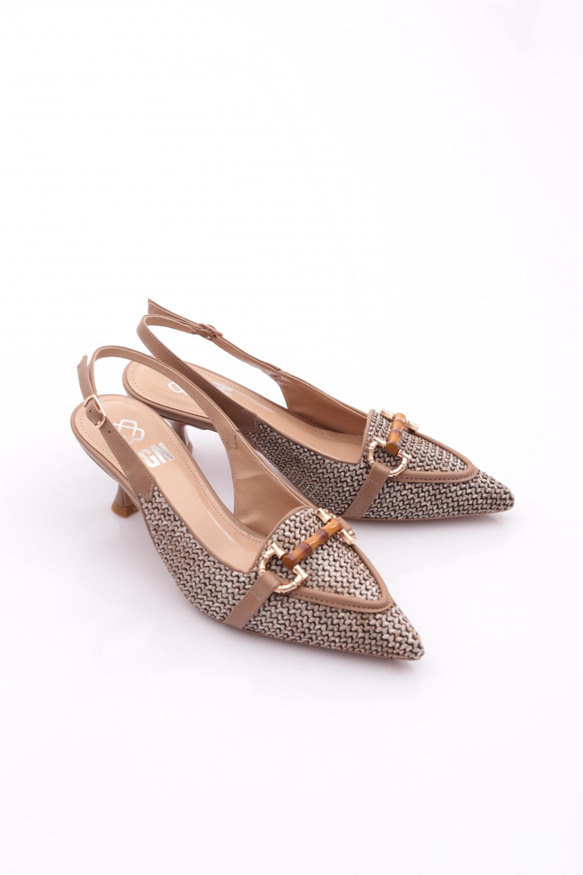5850 Kadin Aksesuarli Sivri Burun Topuklu Ayakkabi - Görsel 3