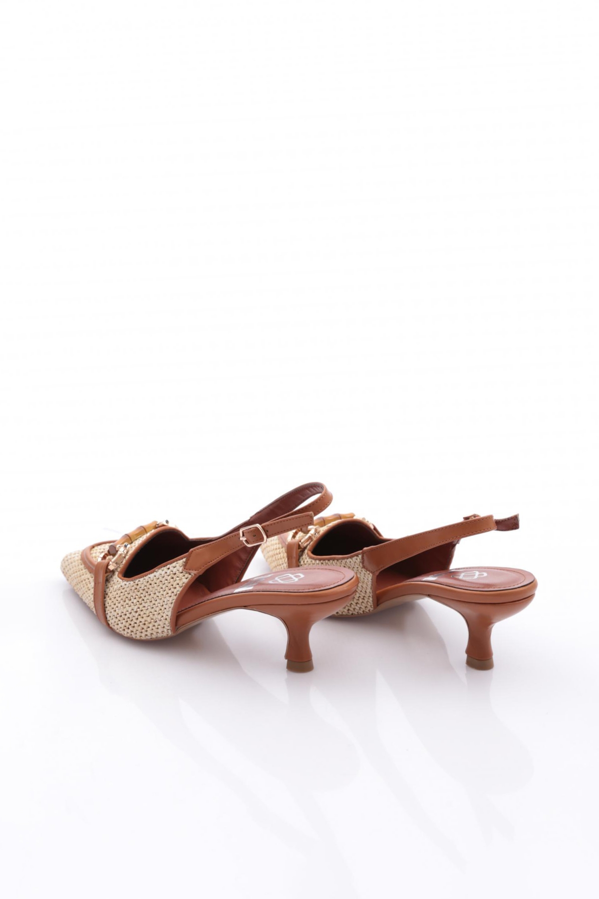 5850 Kadin Aksesuarli Sivri Burun Topuklu Ayakkabi - Görsel 4