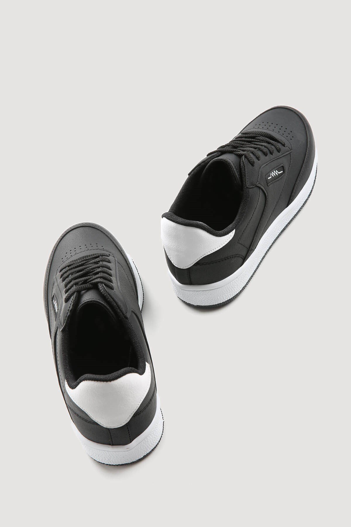 Kadın Bağcıklı Spor Ayakkabı SİYAH ARKA BEYAZ - Görsel 5