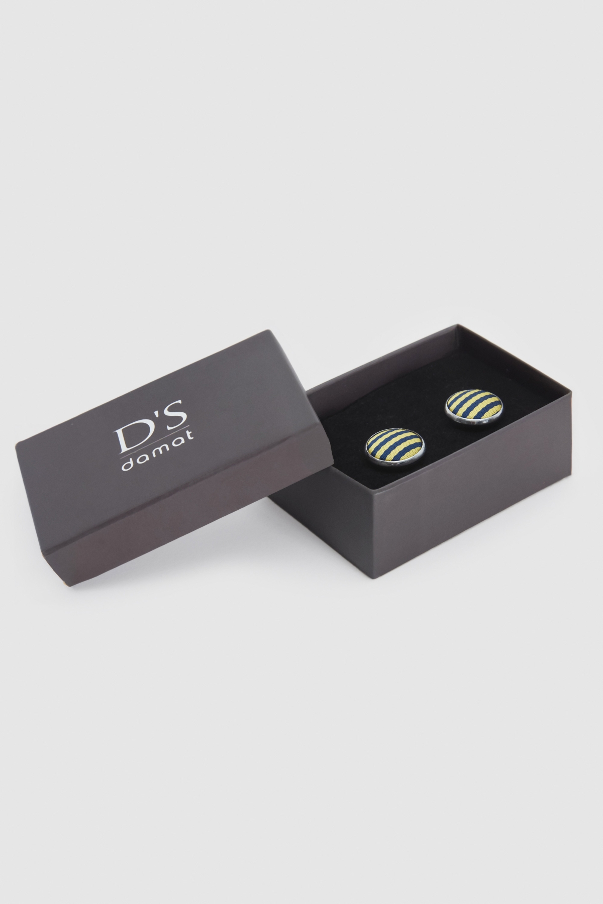 https://floimages.mncdn.com/media/catalog/product/25-01/28/201438283-2-1738069055.jpg