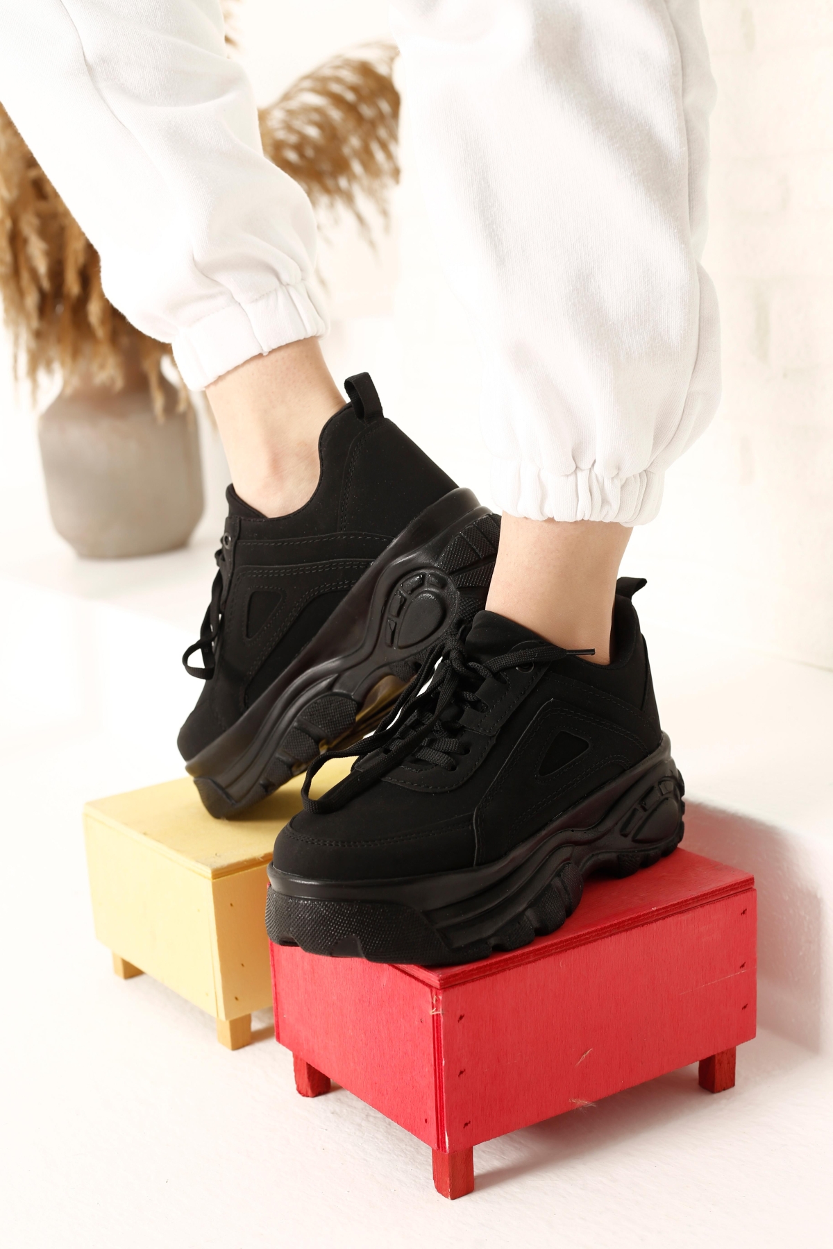 Kadın Bağcıklı Spor Ayakkabı SİYAH NUBUK SİYAH - Görsel 3