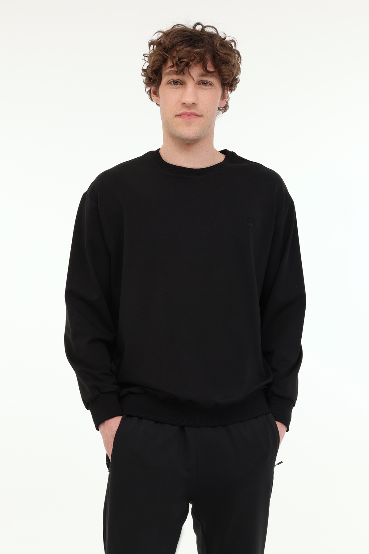 MB SN75 C NECK SW 5FX Siyah Erkek Sweatshirt