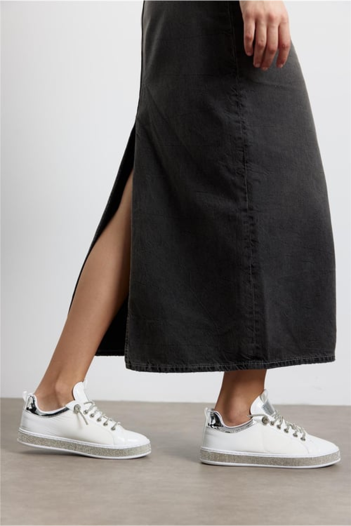 Tabanı Taş Şeritli Taşlı Bağcık Kadın Spor Ayakkabı - Görsel 7