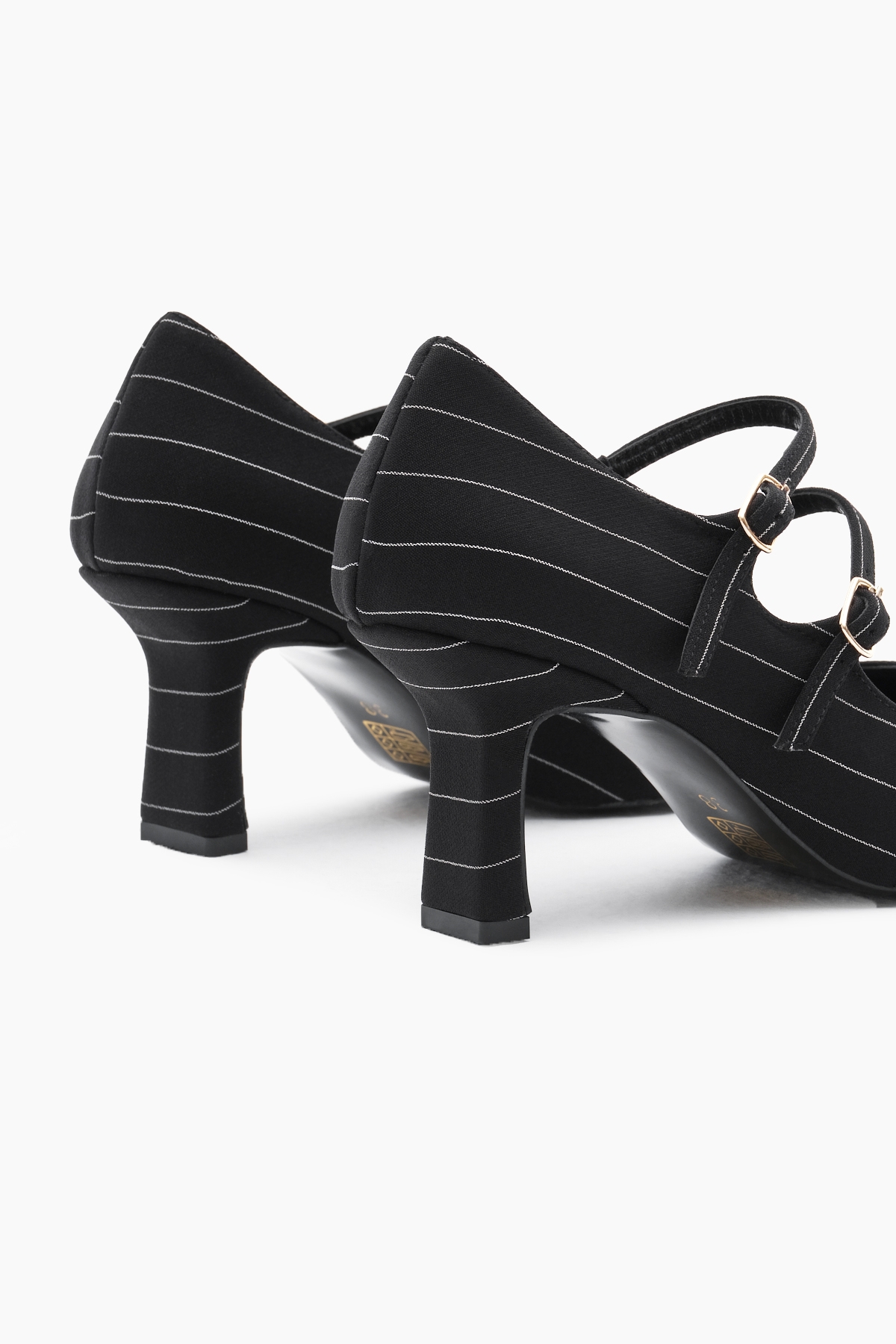 Kadın Siyah Neolit Taban Çift Tokalı Çizgili Desen Sivri Burunlu Topuklu Ayakkabı - Görsel 6